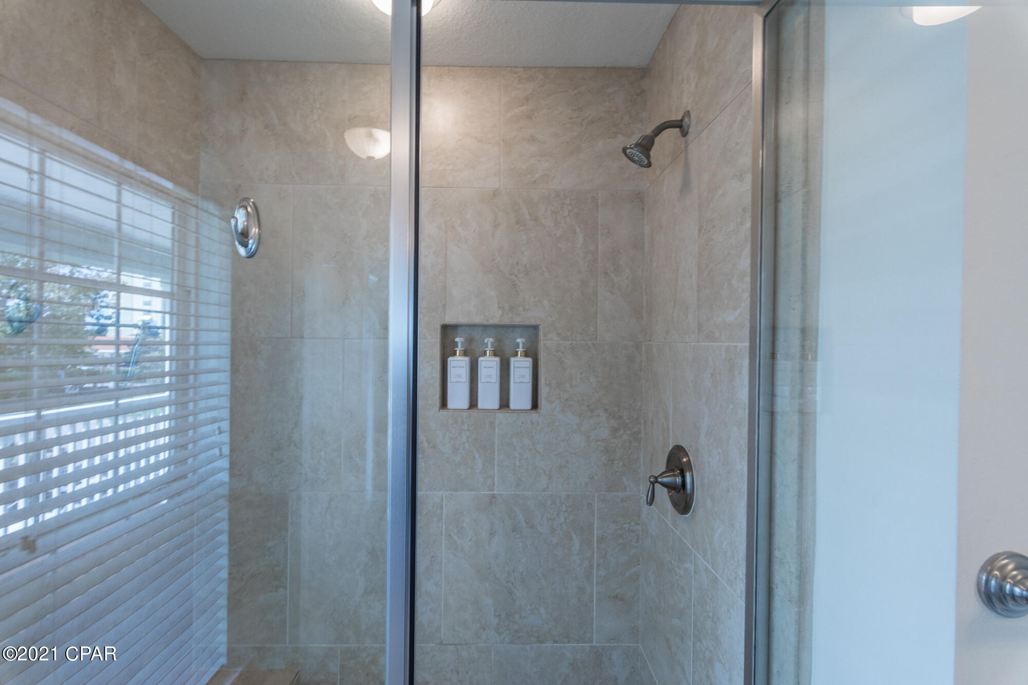 Magnolia Bay Club - Residential