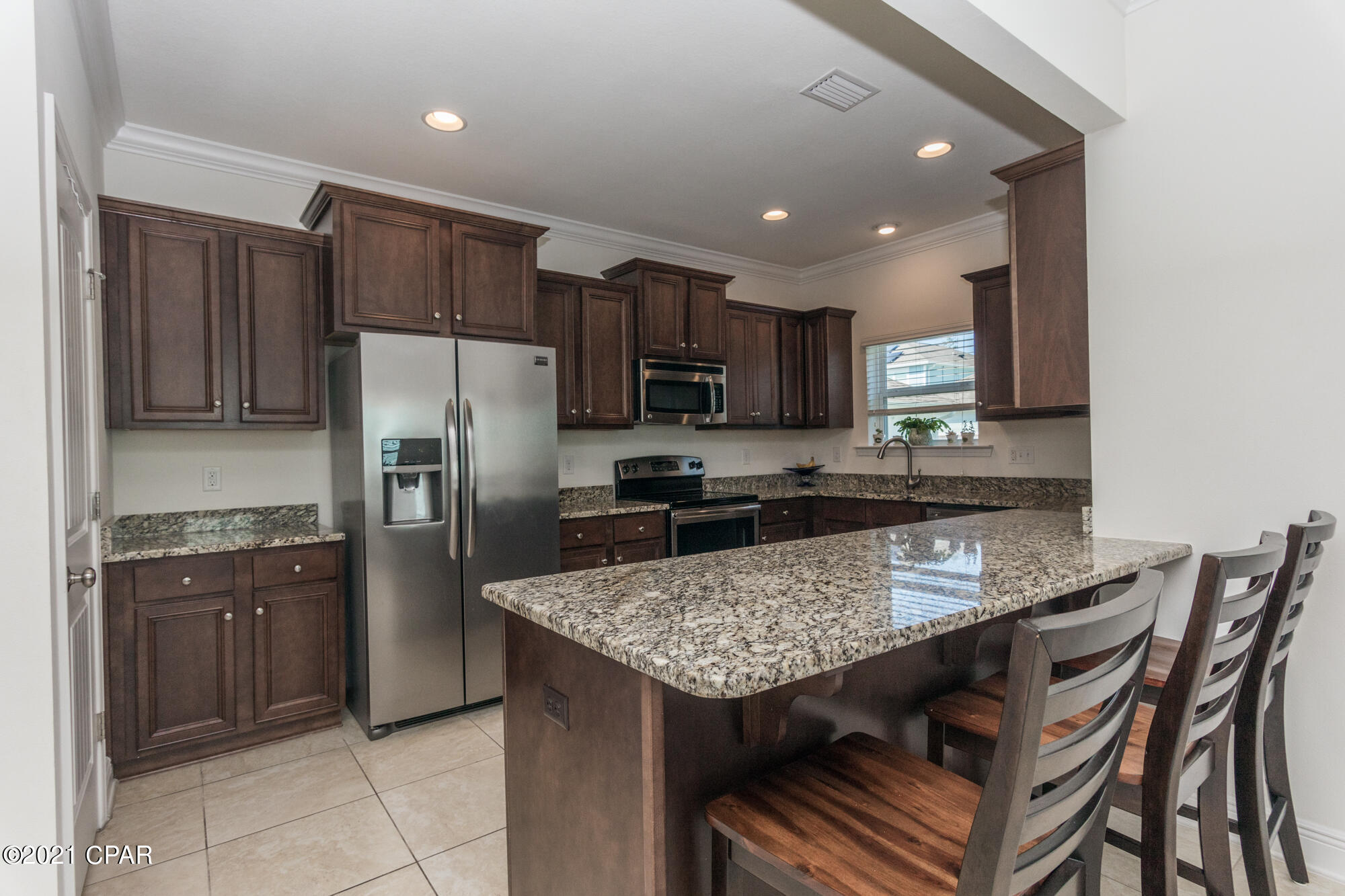 Magnolia Bay Club - Residential