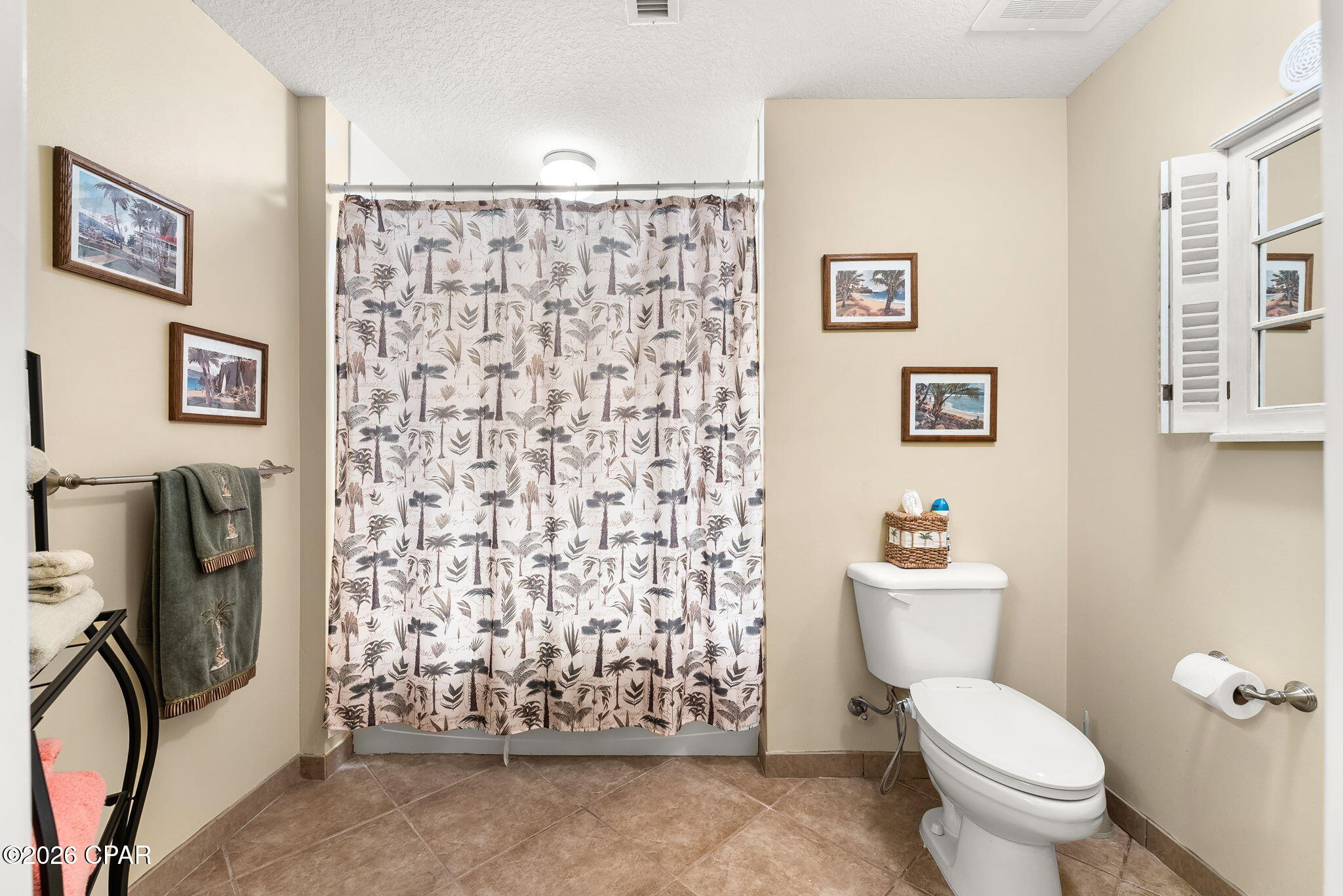 Magnolia Bay Club - Residential