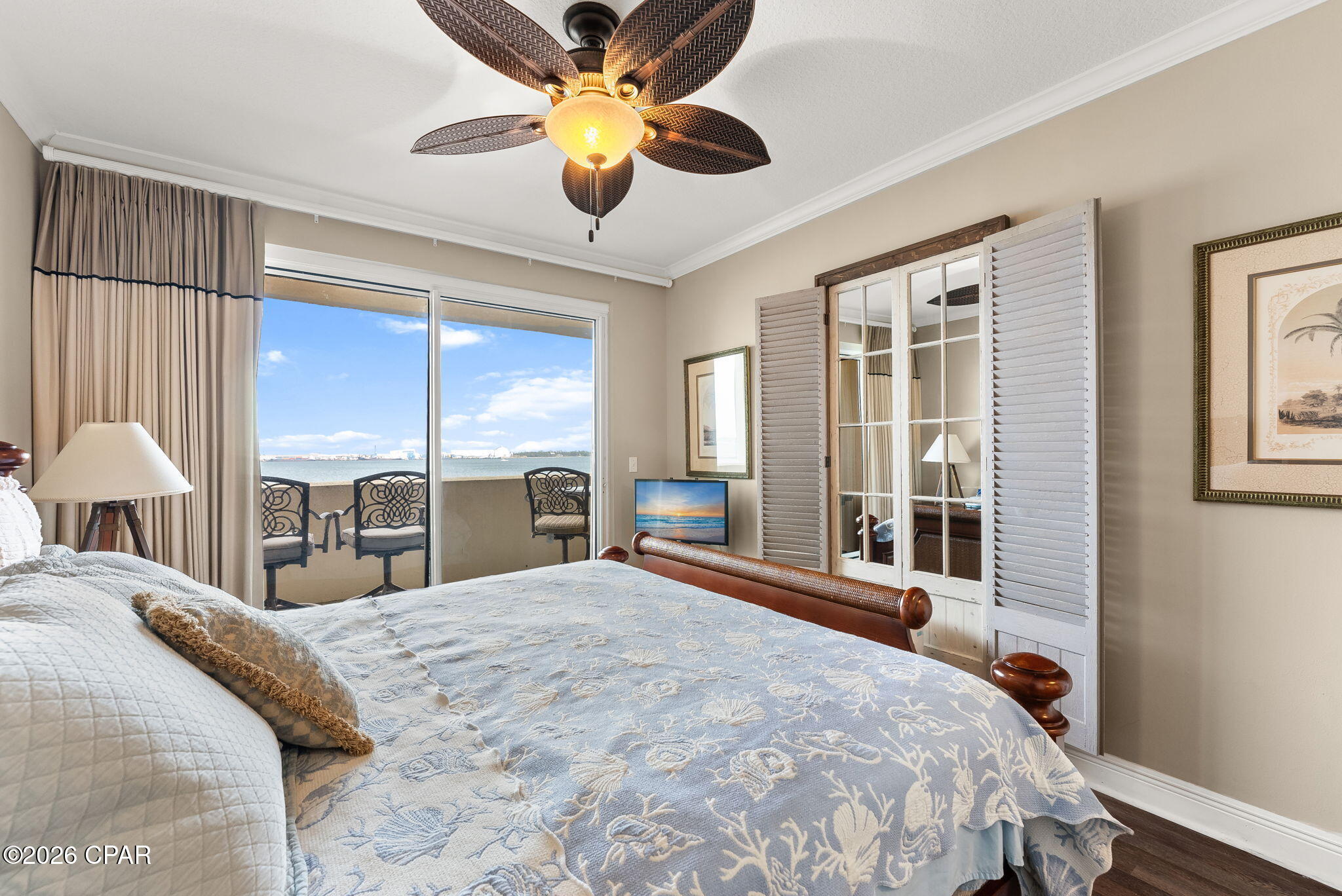 Magnolia Bay Club - Residential