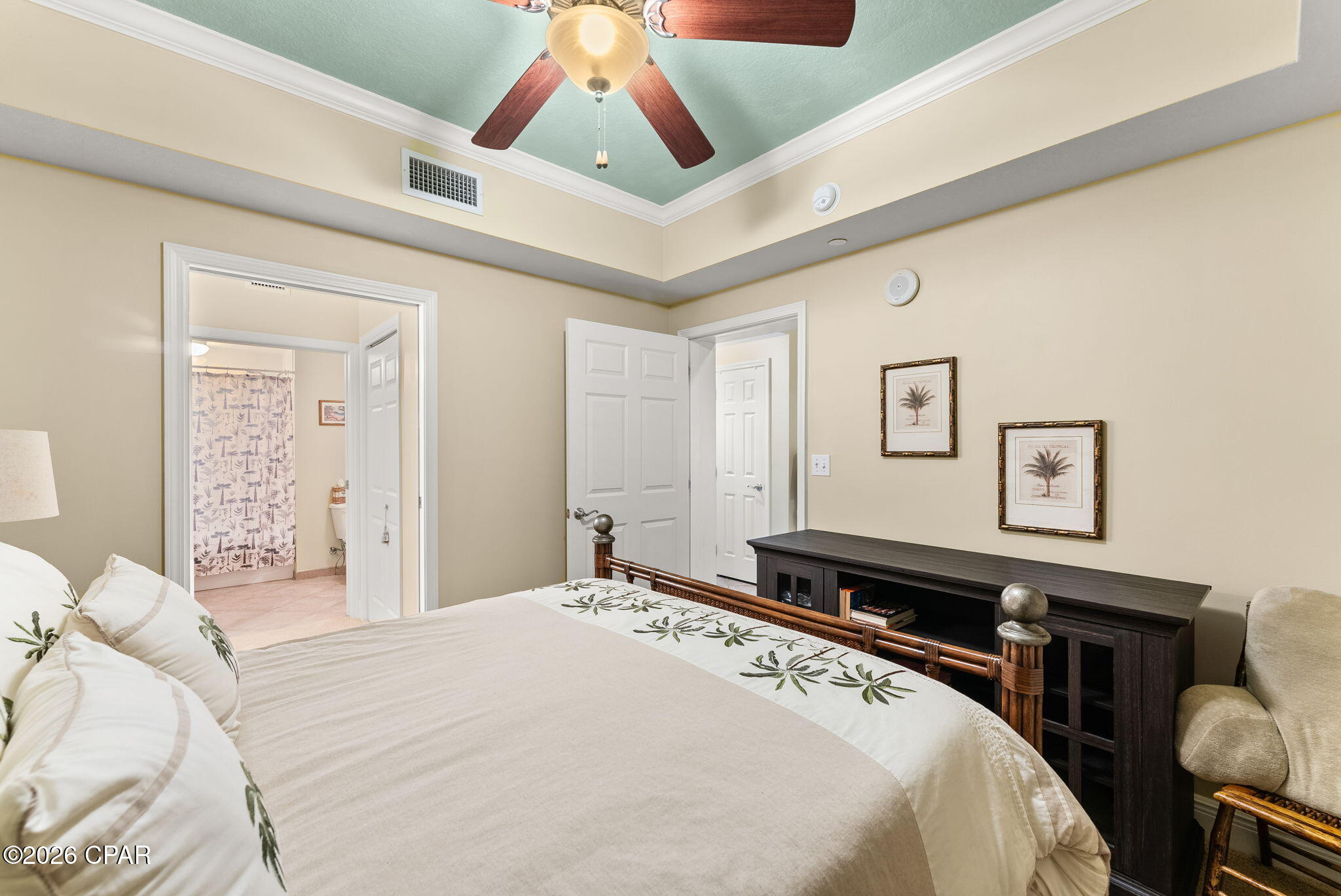 Magnolia Bay Club - Residential