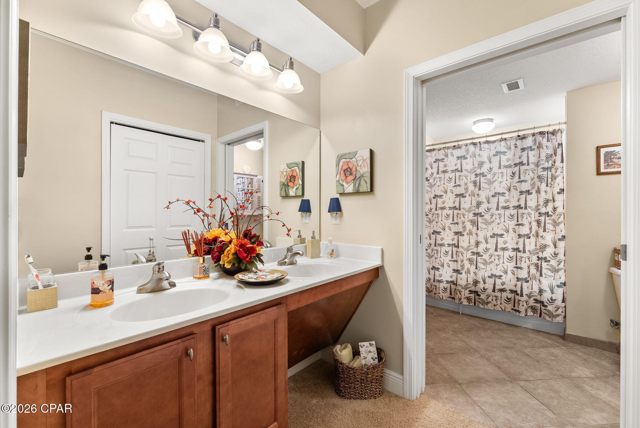 Magnolia Bay Club - Residential