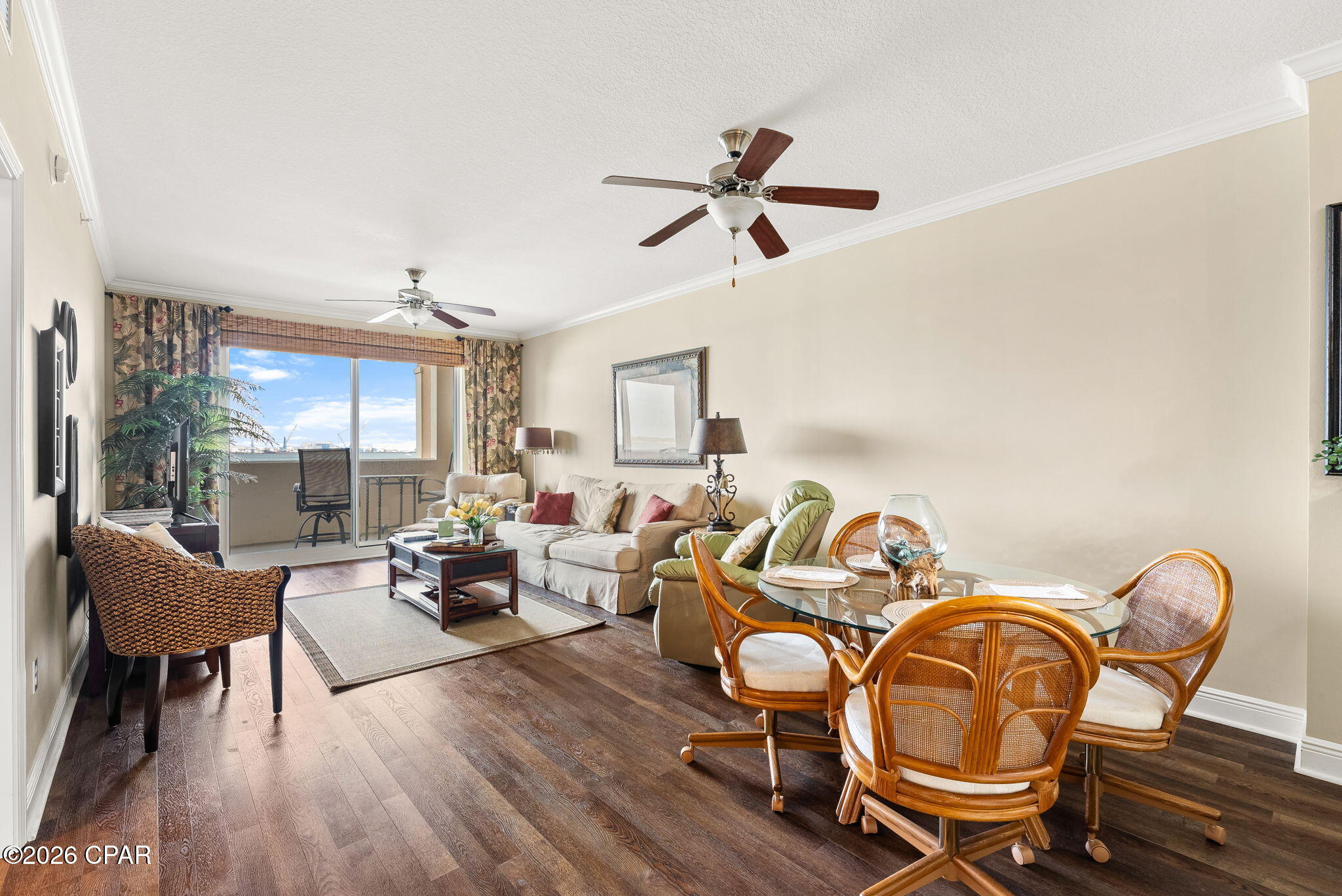 Magnolia Bay Club - Residential