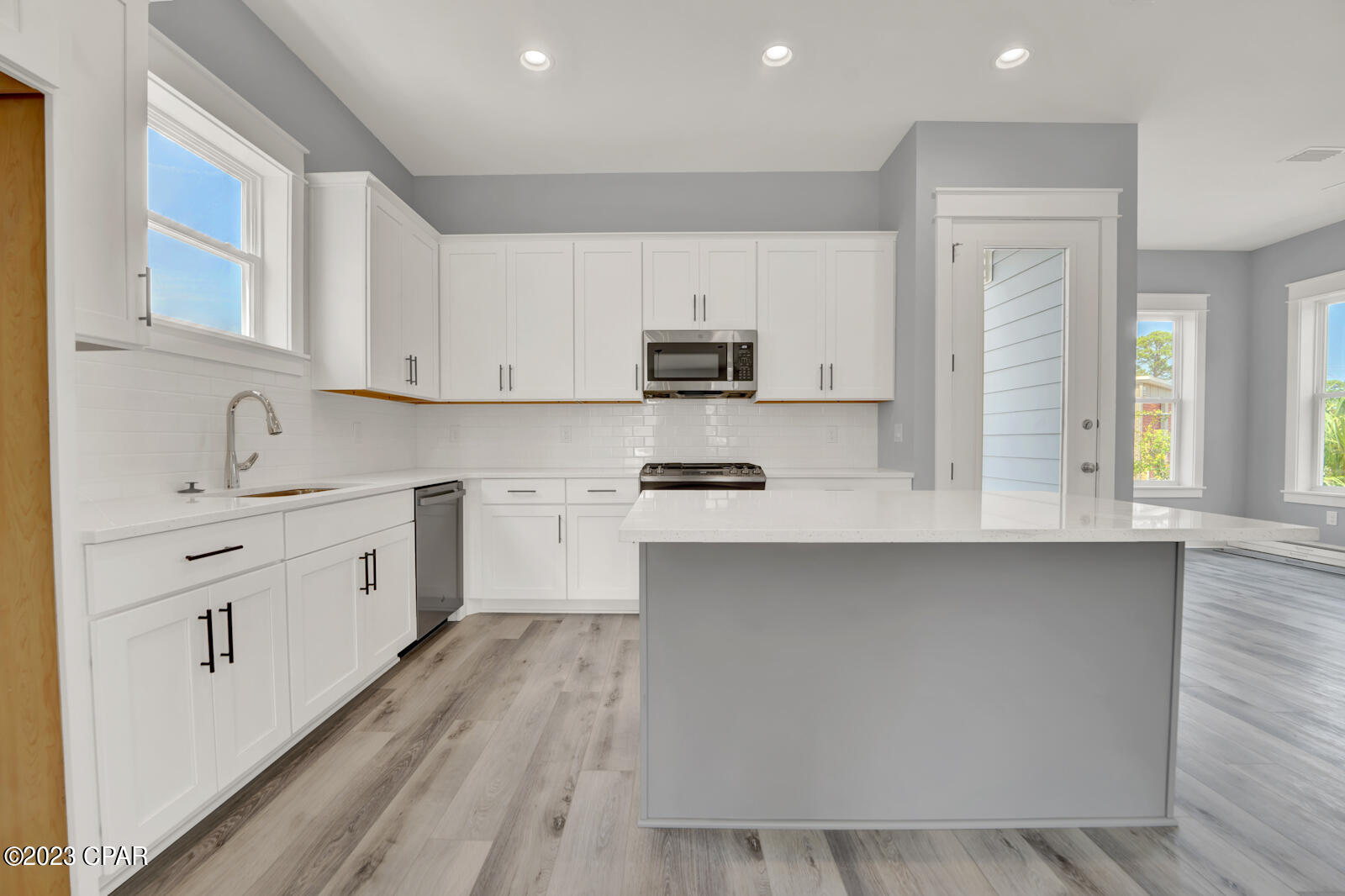 Lagoon Manor - Residential Lease