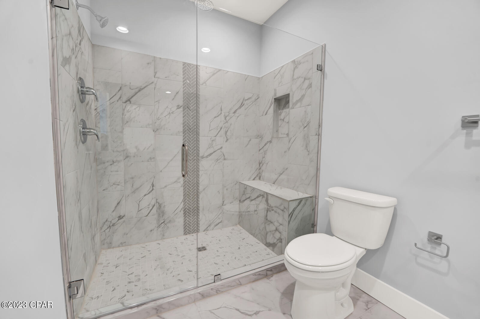 Lagoon Manor - Residential Lease