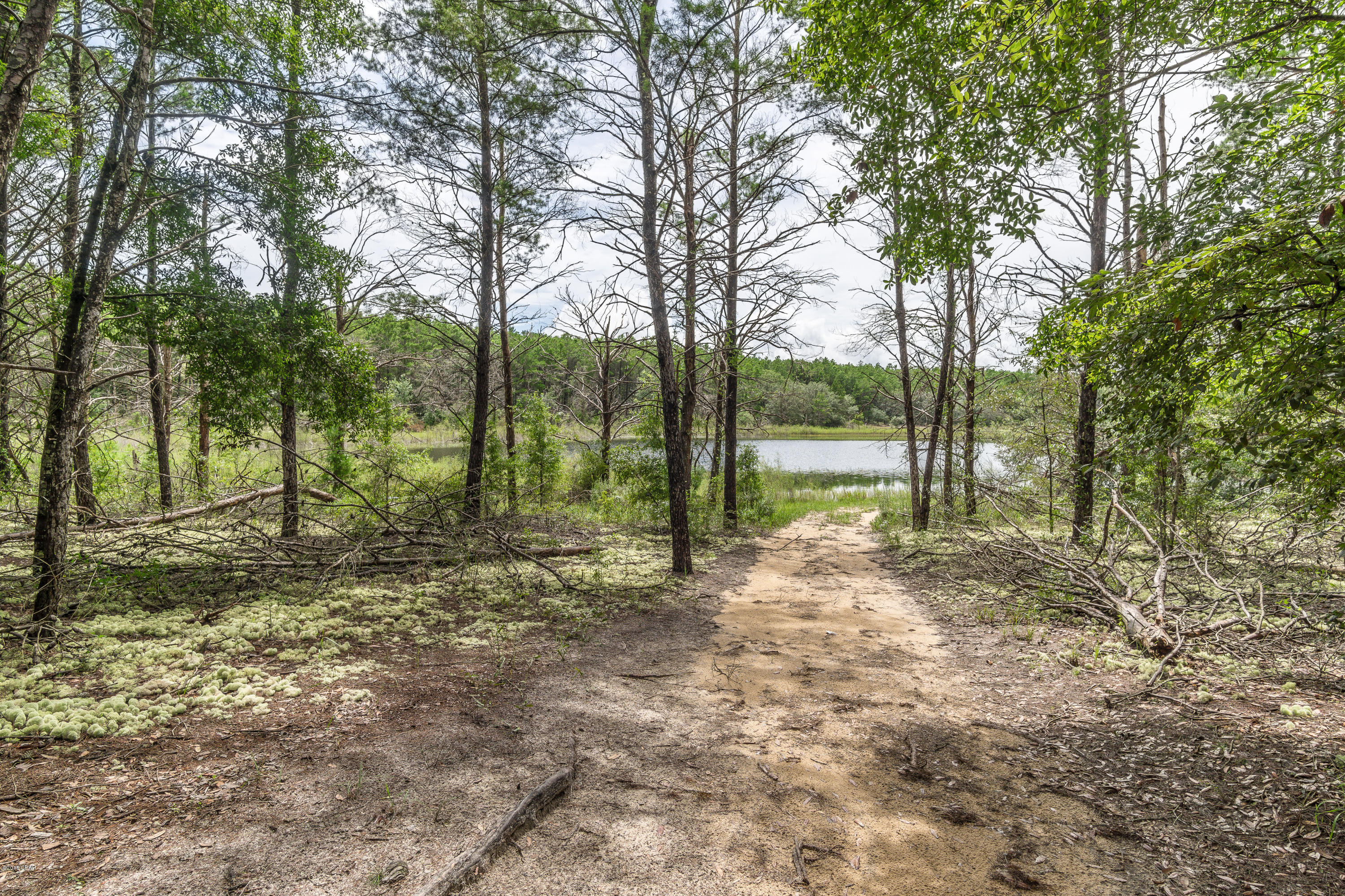 [No Recorded Subdiv] - Land