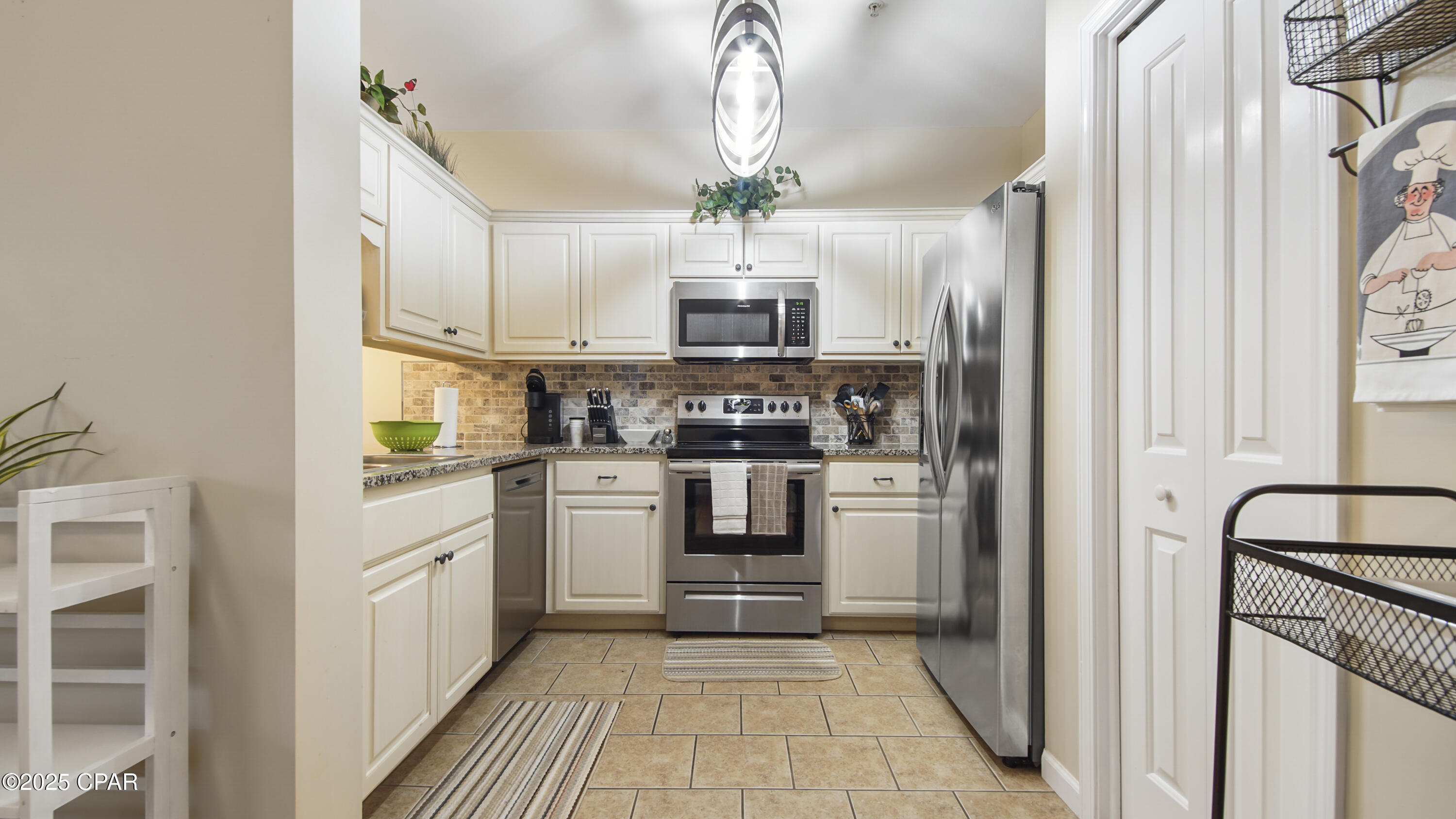 Annabella's Townhomes - Residential Lease