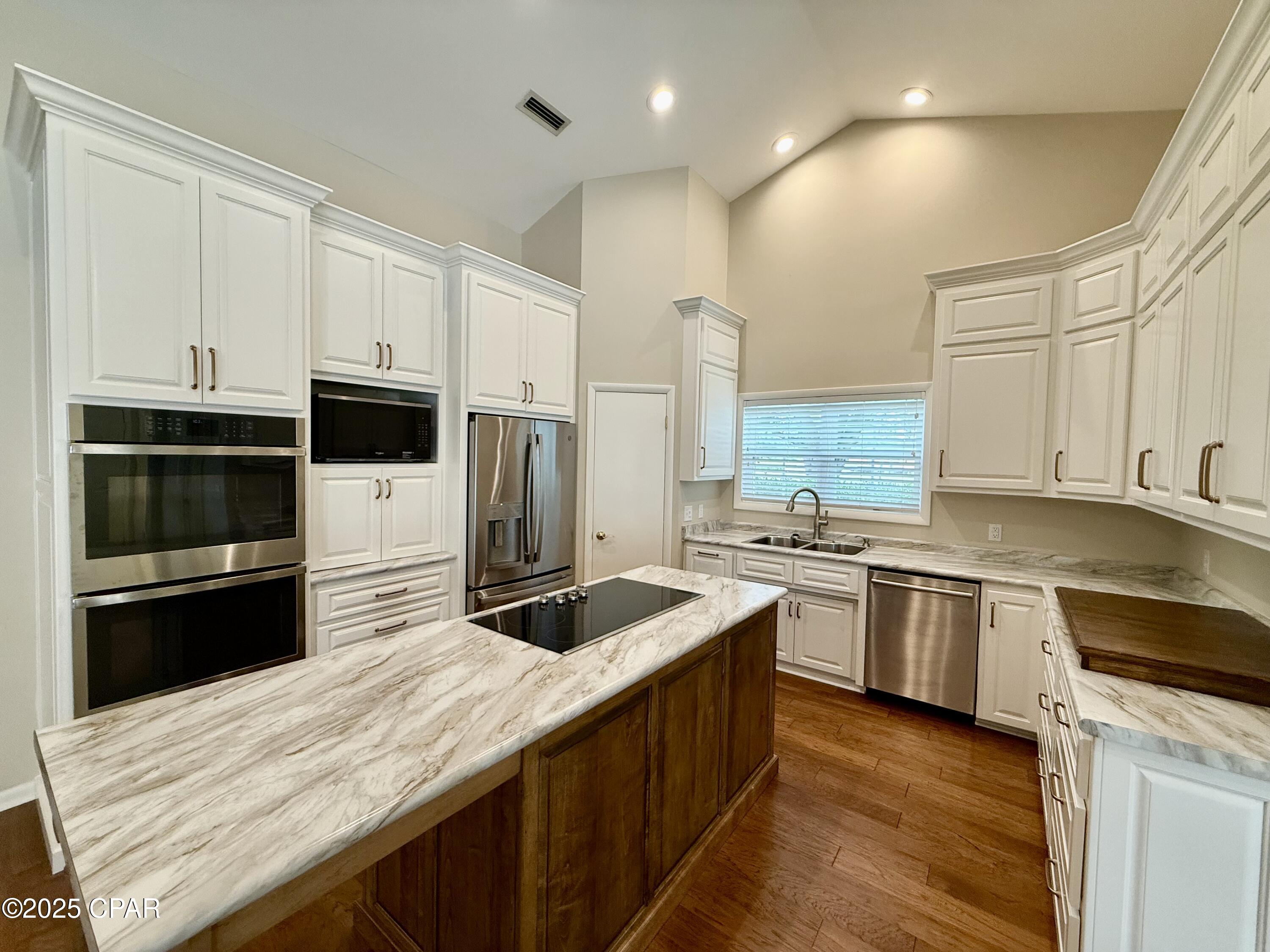 North Oaks - Residential