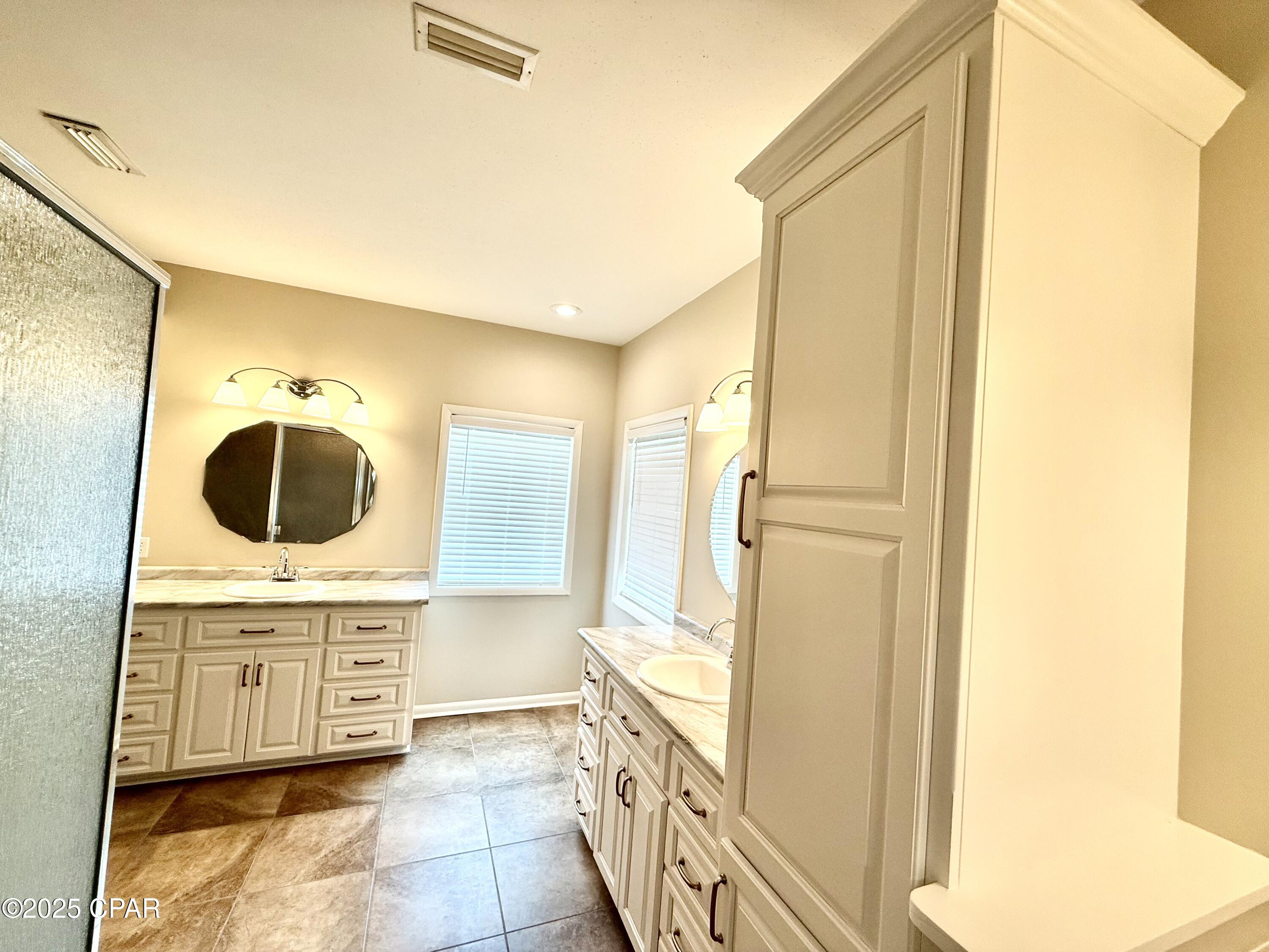 North Oaks - Residential