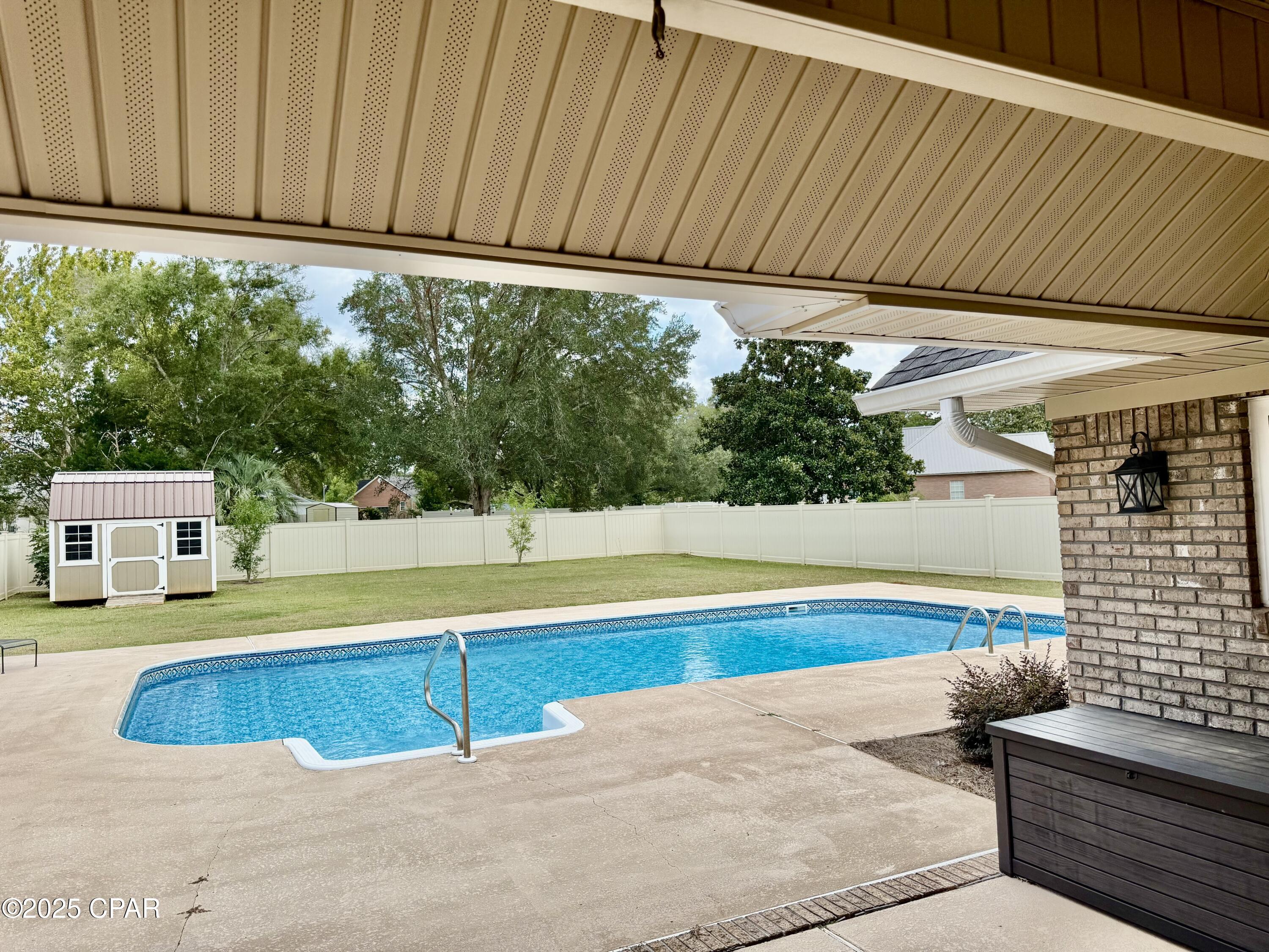 North Oaks - Residential