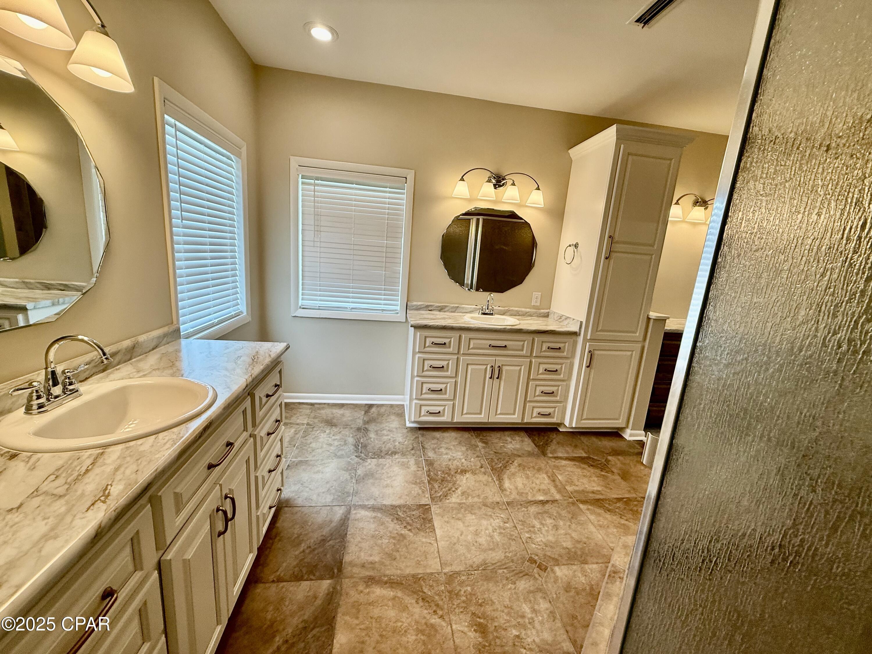 North Oaks - Residential