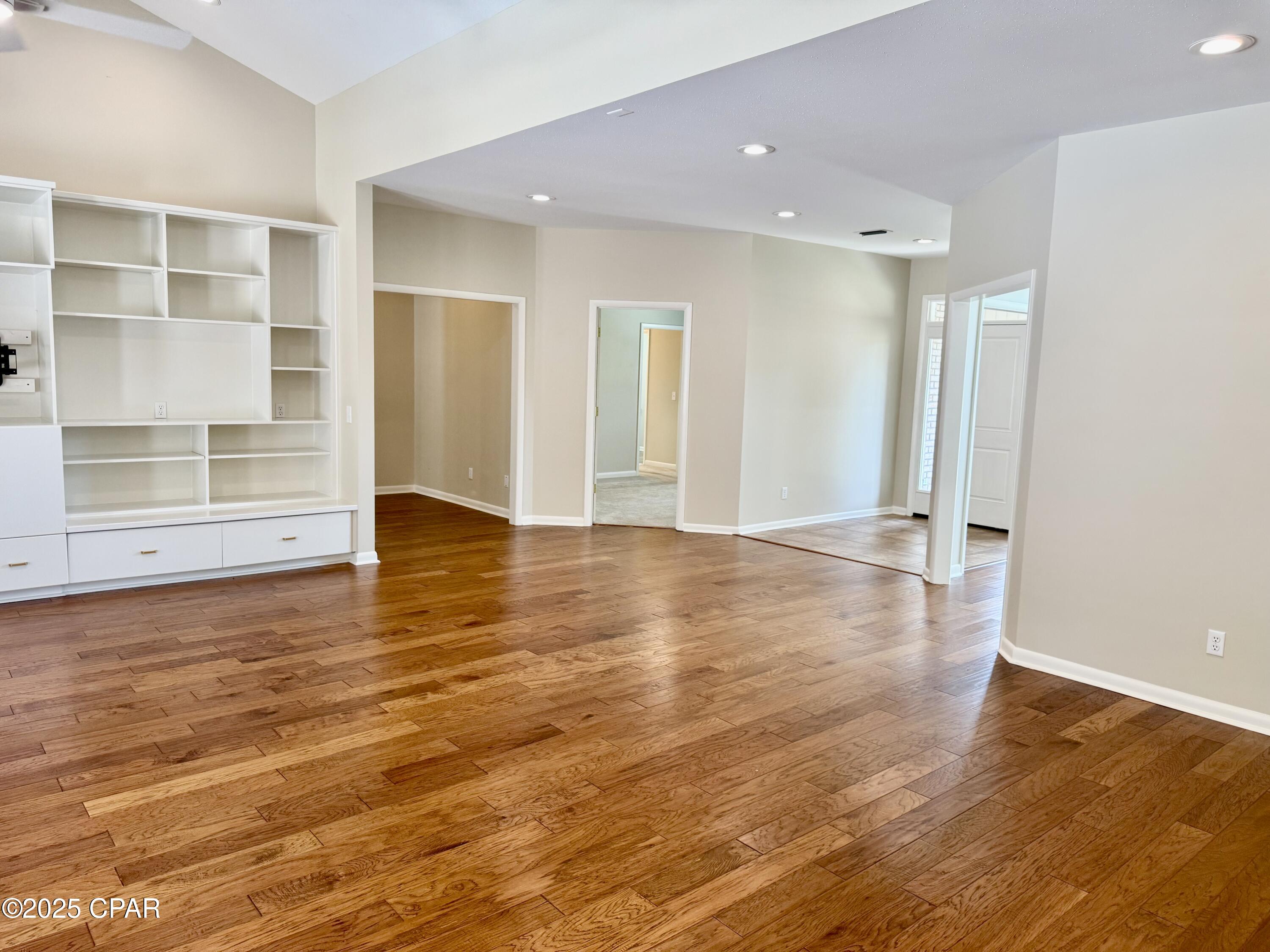 North Oaks - Residential