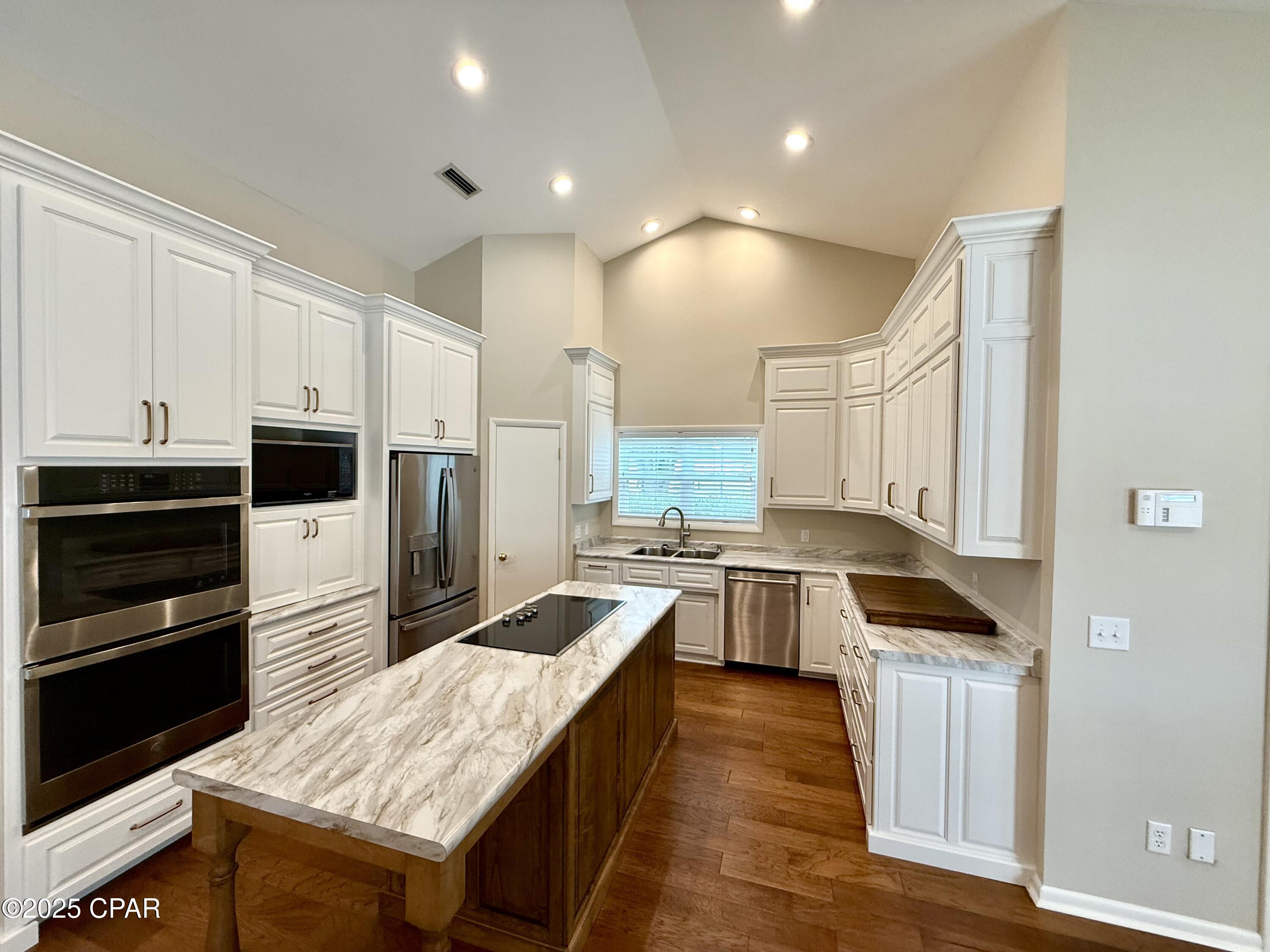 North Oaks - Residential