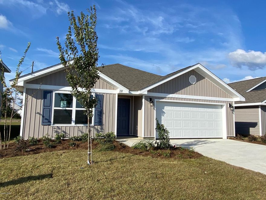 As you enter this Cali floorplan you will find quality paint with orange peel textured walls and traditional 8' ceilings. Vinyl flooring

through all common areas of the home & carpet in bedrooms. The kitchen has a center island and includes a pantry, beautiful stained

cabinetry and durable laminate countertops.