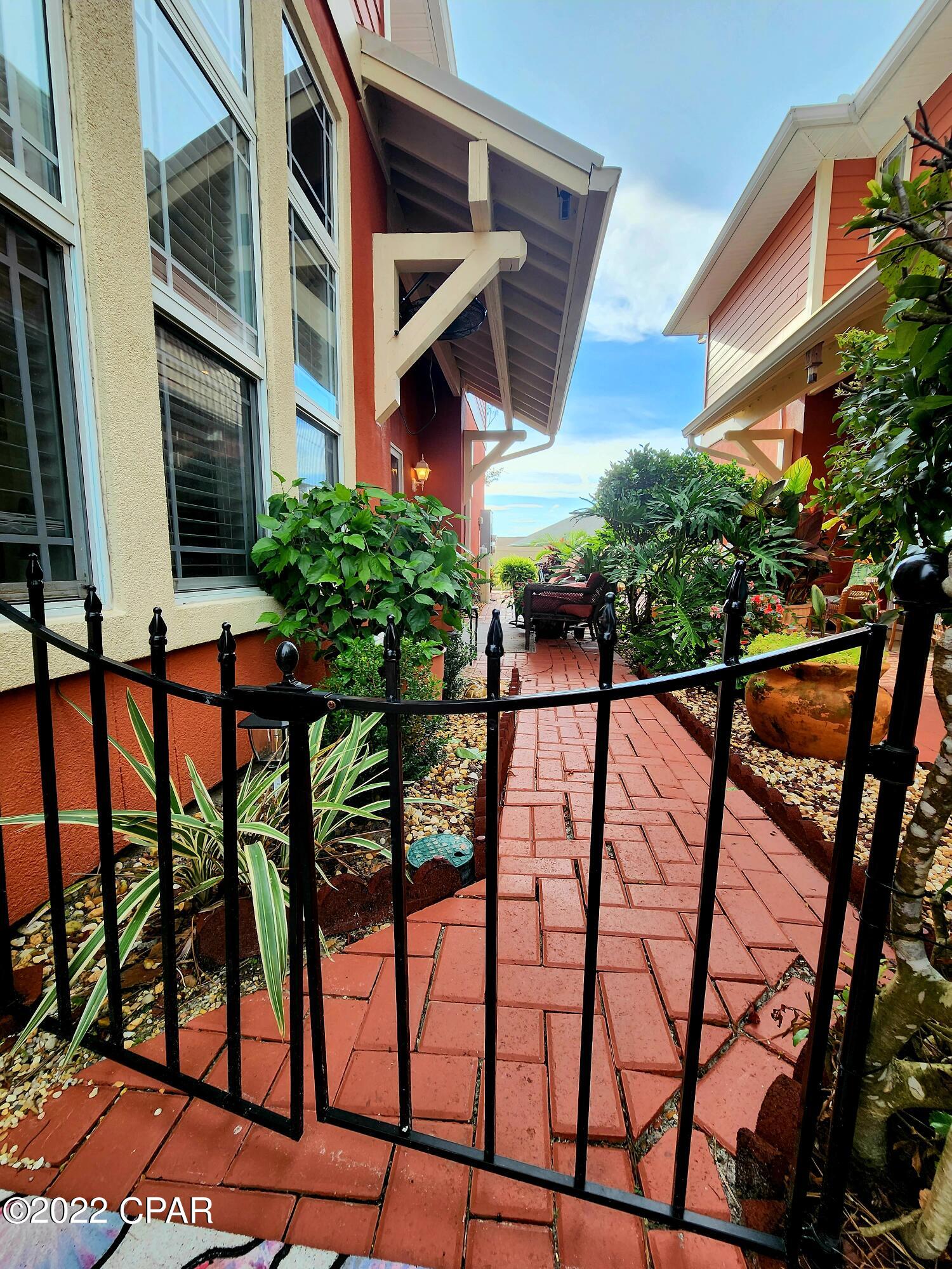 Coral Bay Village - Residential