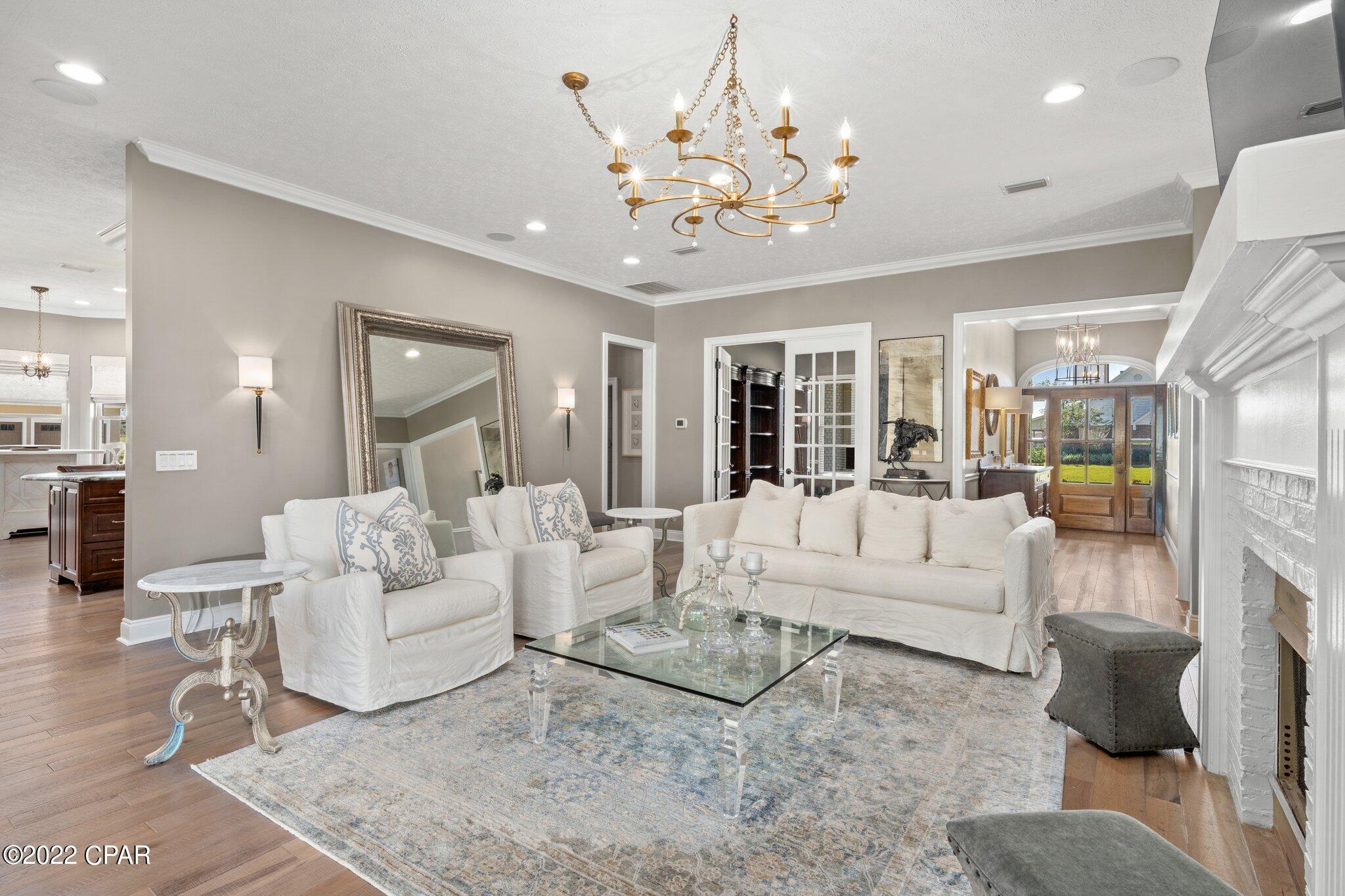 Country Club Harbour Estates - Residential