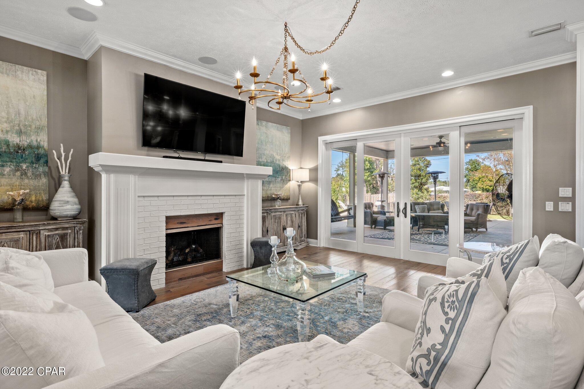 Country Club Harbour Estates - Residential