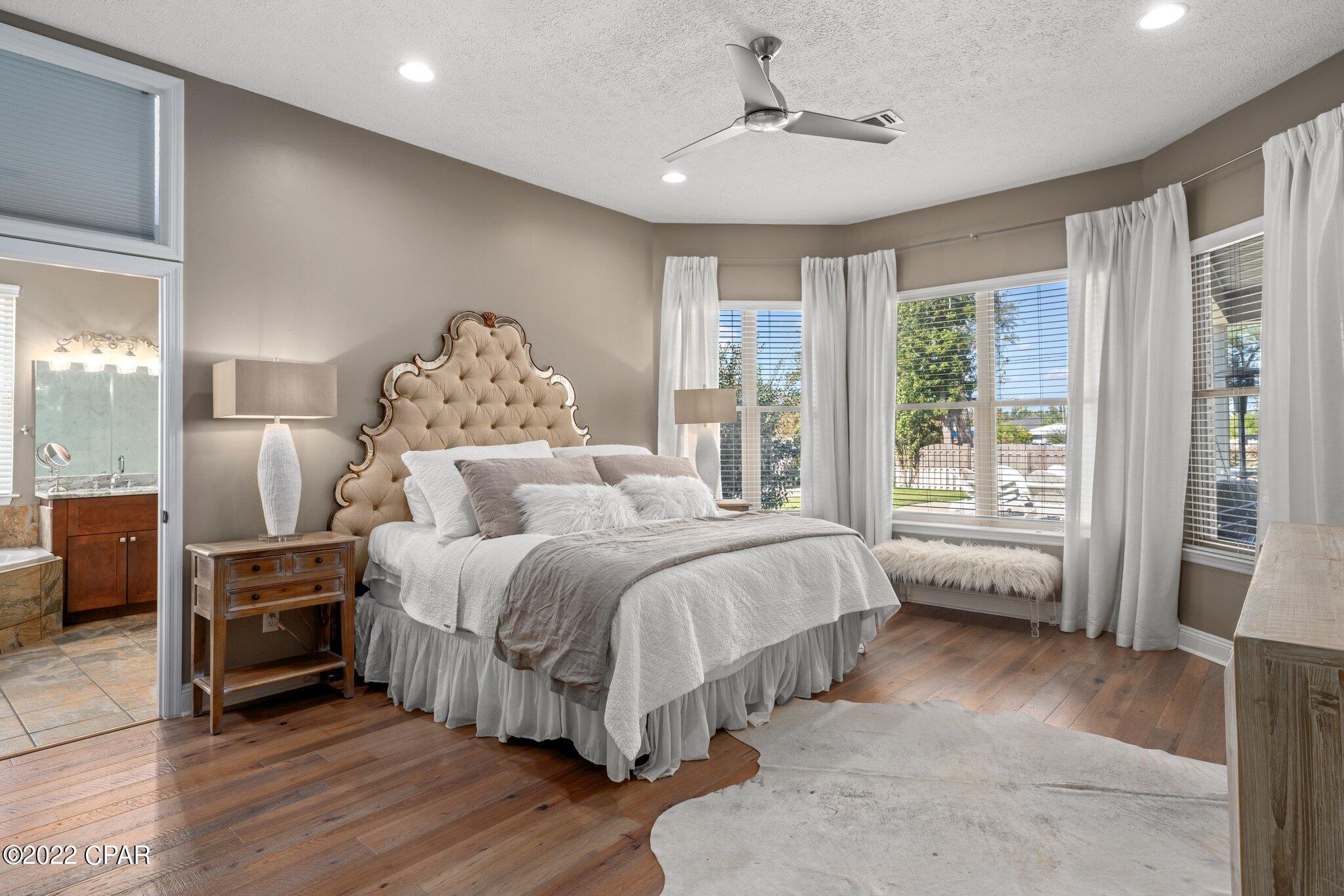 Country Club Harbour Estates - Residential