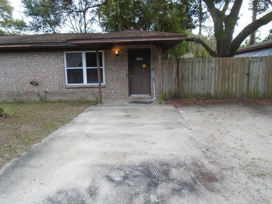 2 bedroom 1 bath Triplex close to Tyndall AFB with fenced back yard.

All property sizes and ages are approximate, please measure and/or verify if important. 

School assignments are subject to change, please check with Bay County for most accurate information.

PETS NOT ALLOWED