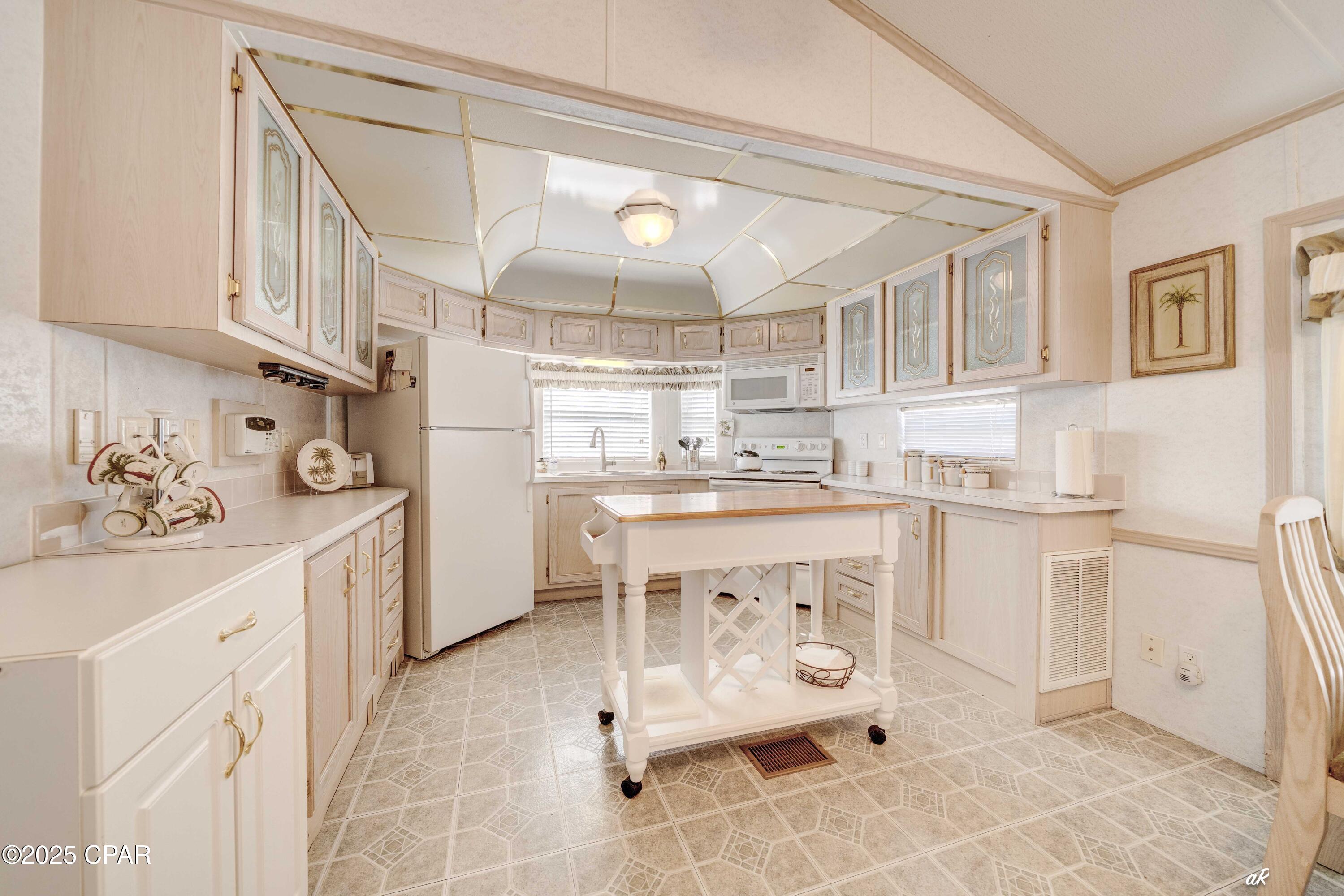 Emerald Pointe Resort - Residential