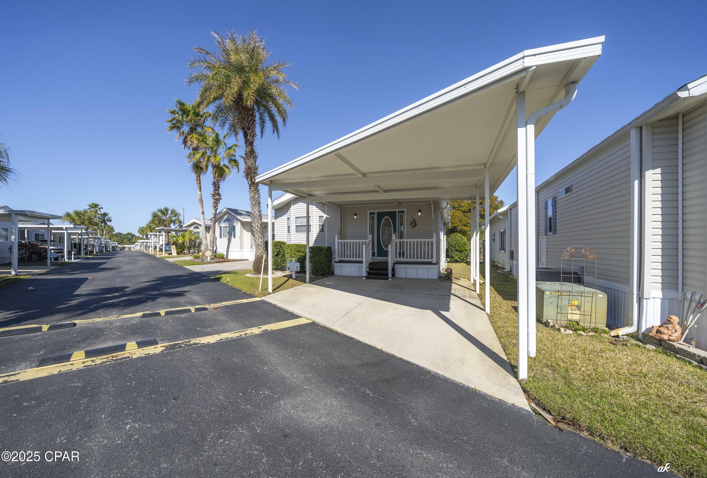 Emerald Pointe Resort - Residential