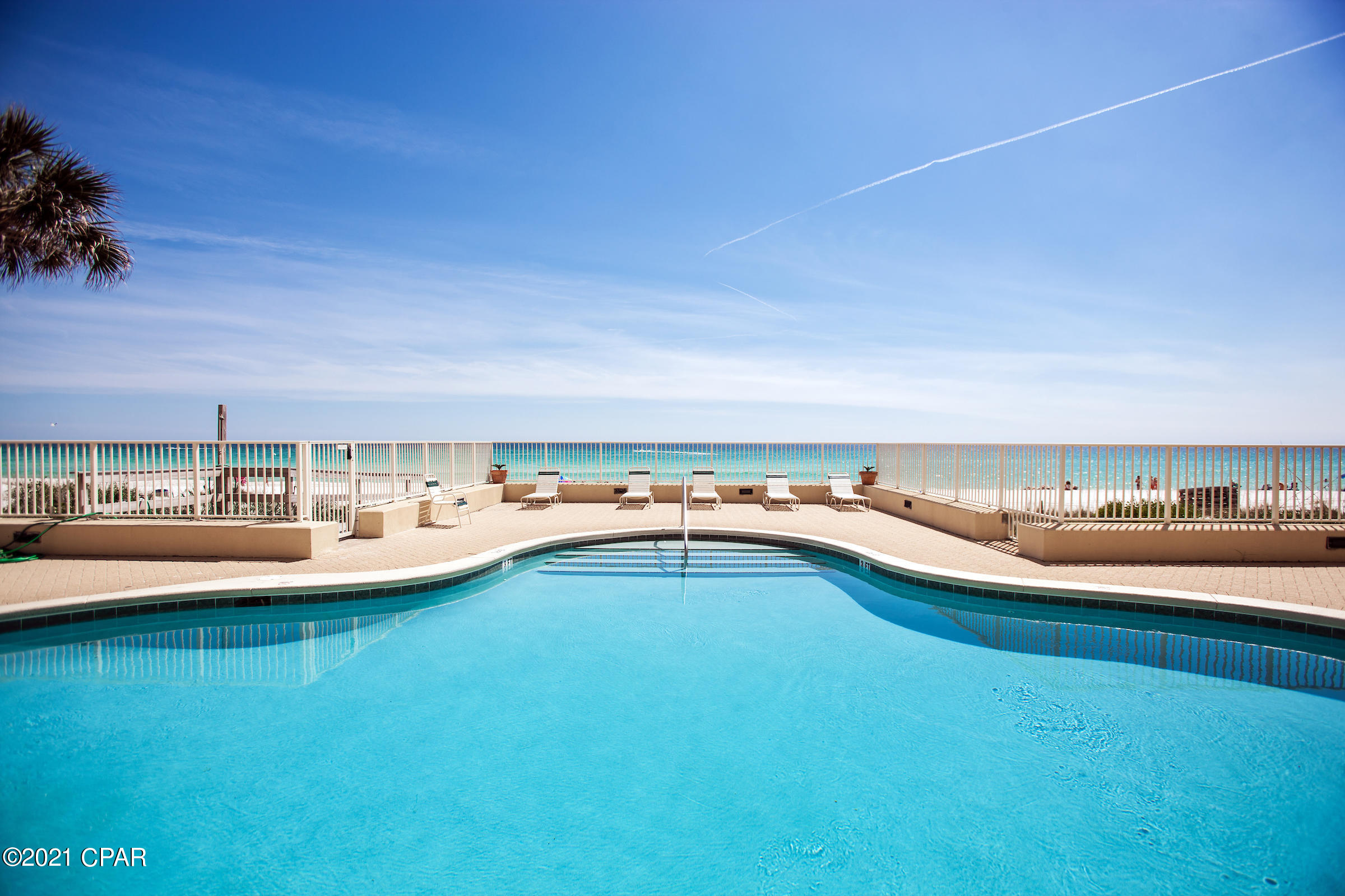 Grande Surf Club Condo - Residential