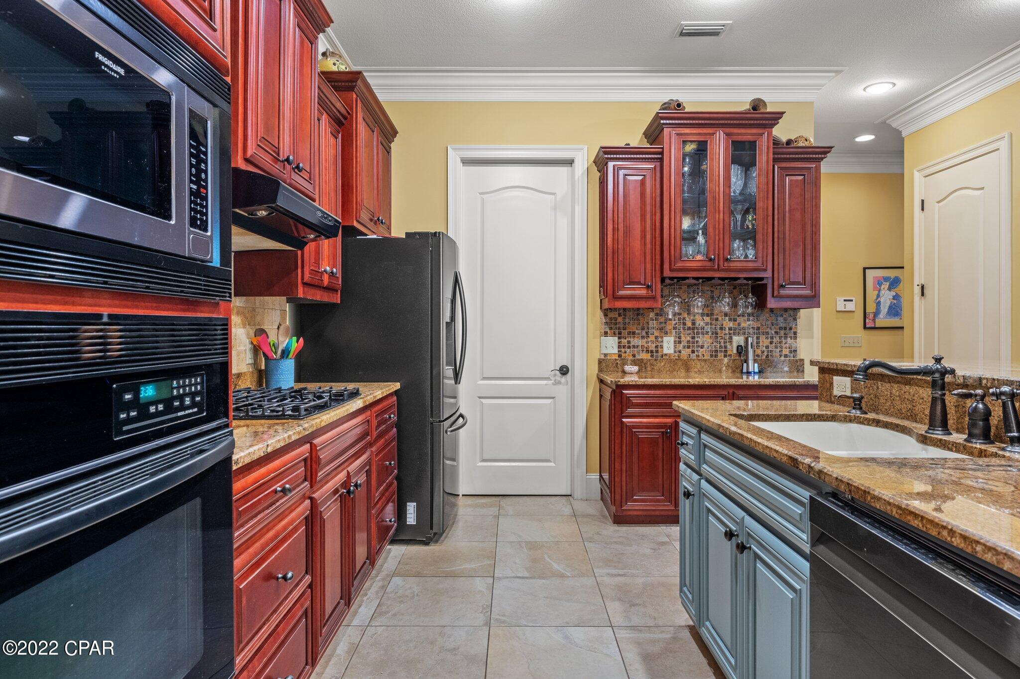 Cove Pointe - Residential