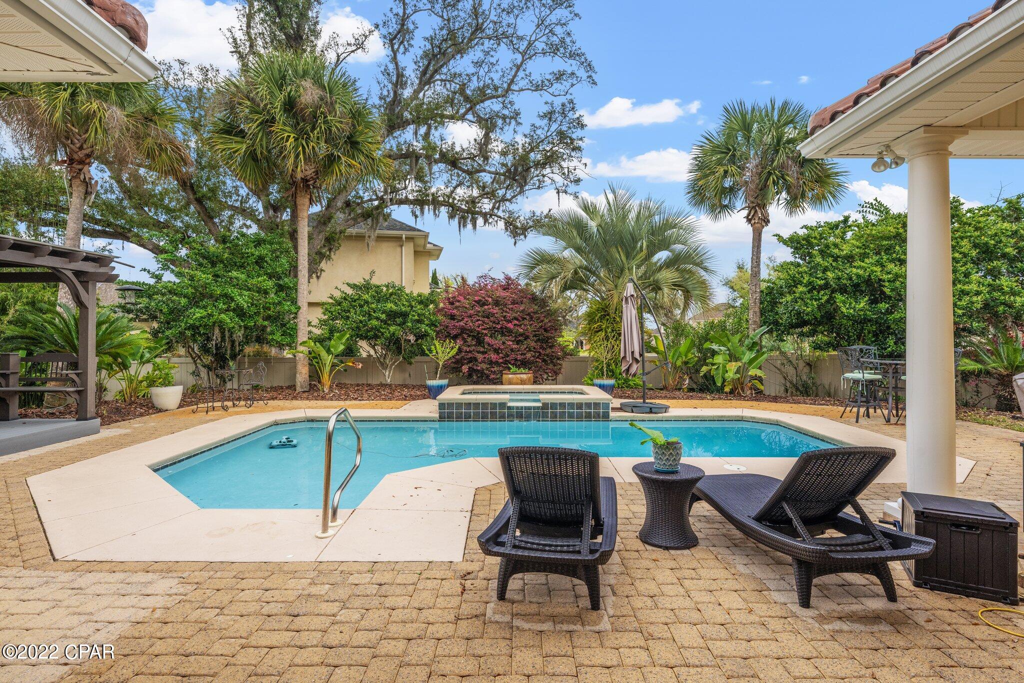 Cove Pointe - Residential