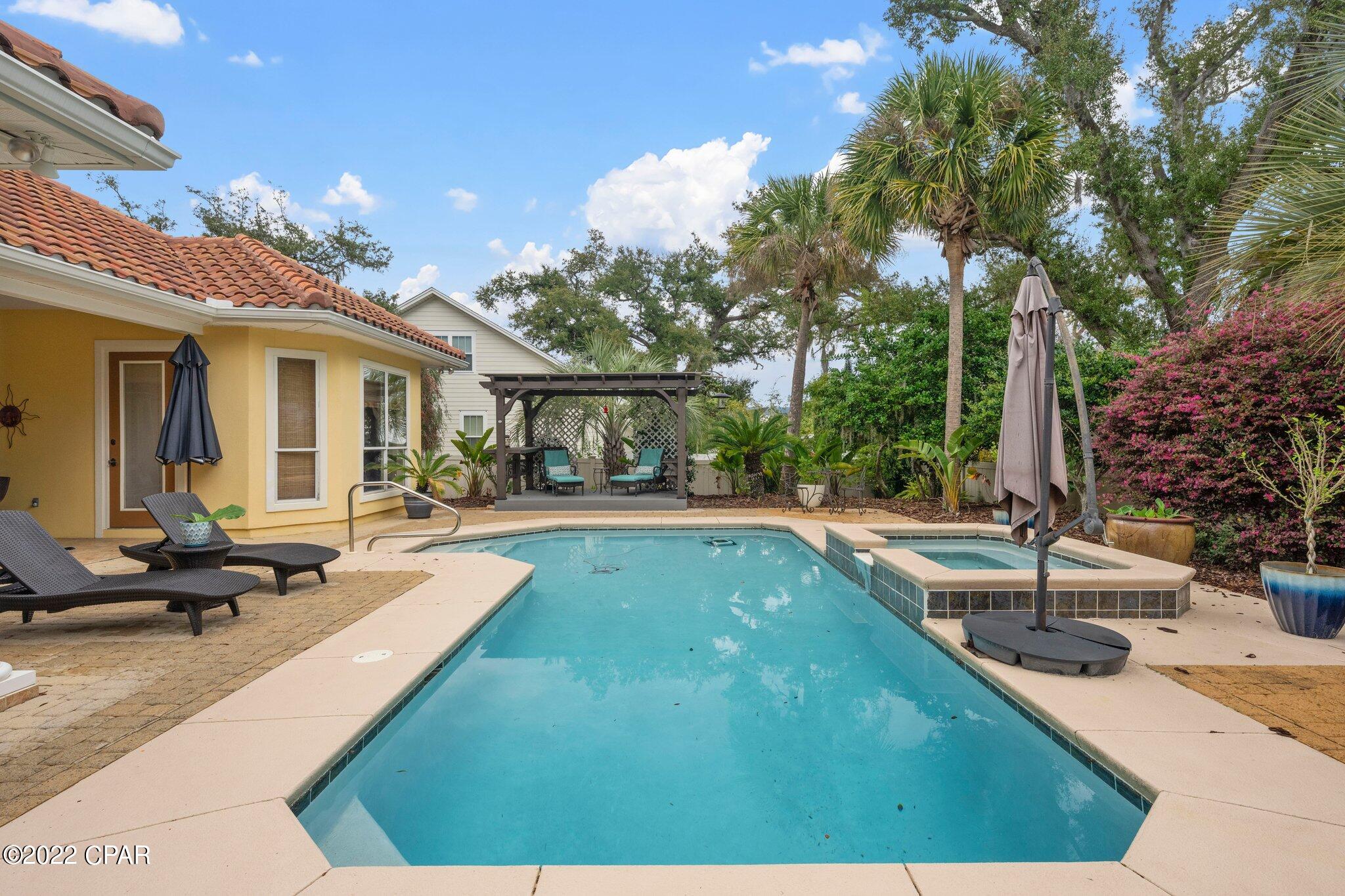 Cove Pointe - Residential