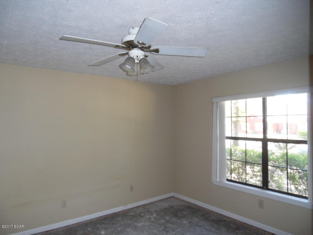 Lake Forest Estates - Residential