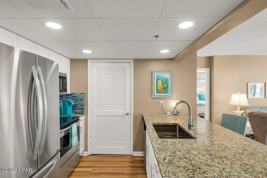 Long Beach Towers III - Residential