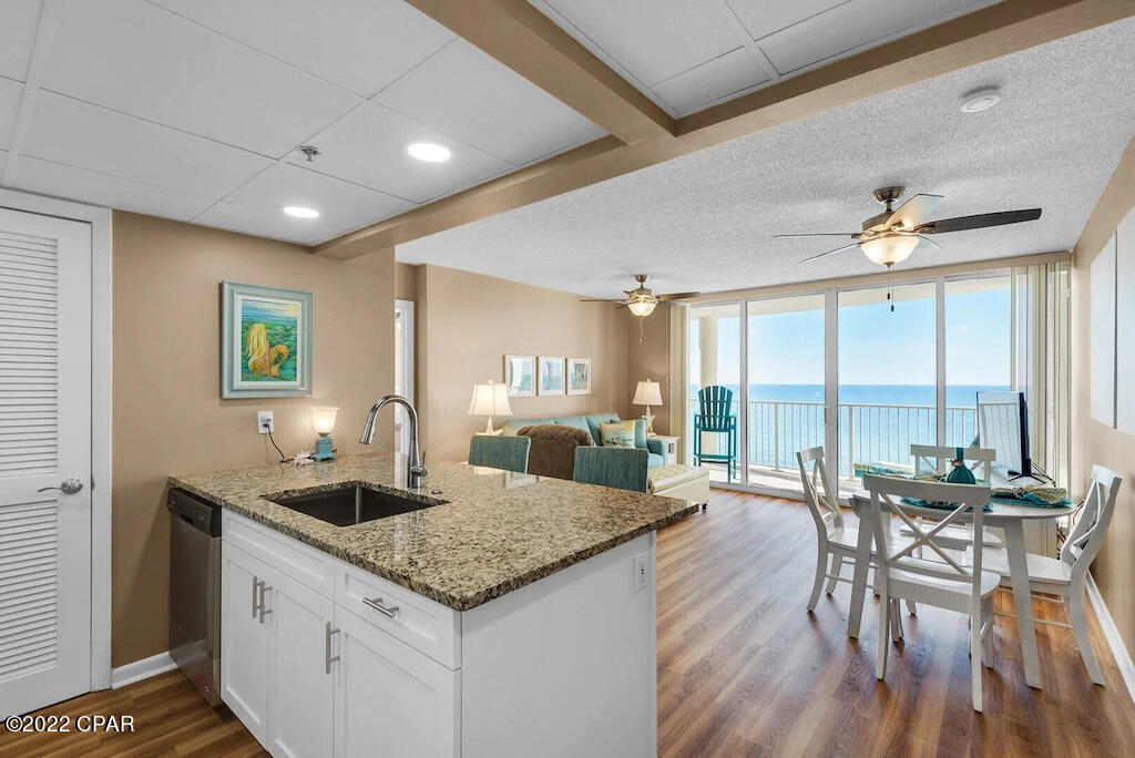 Long Beach Towers III - Residential