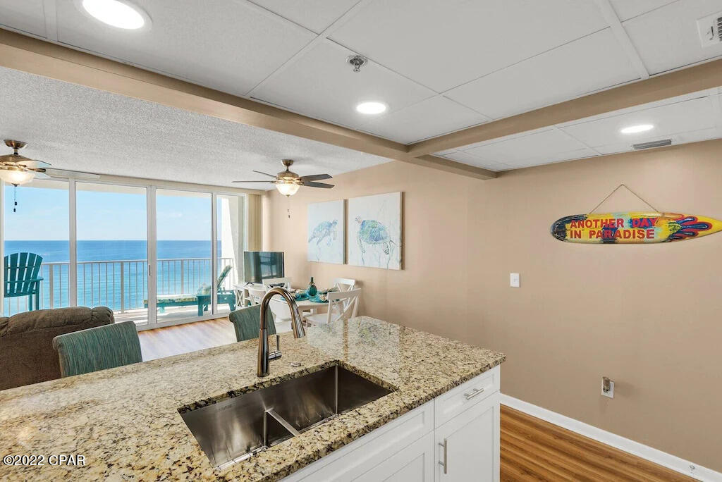 Long Beach Towers III - Residential