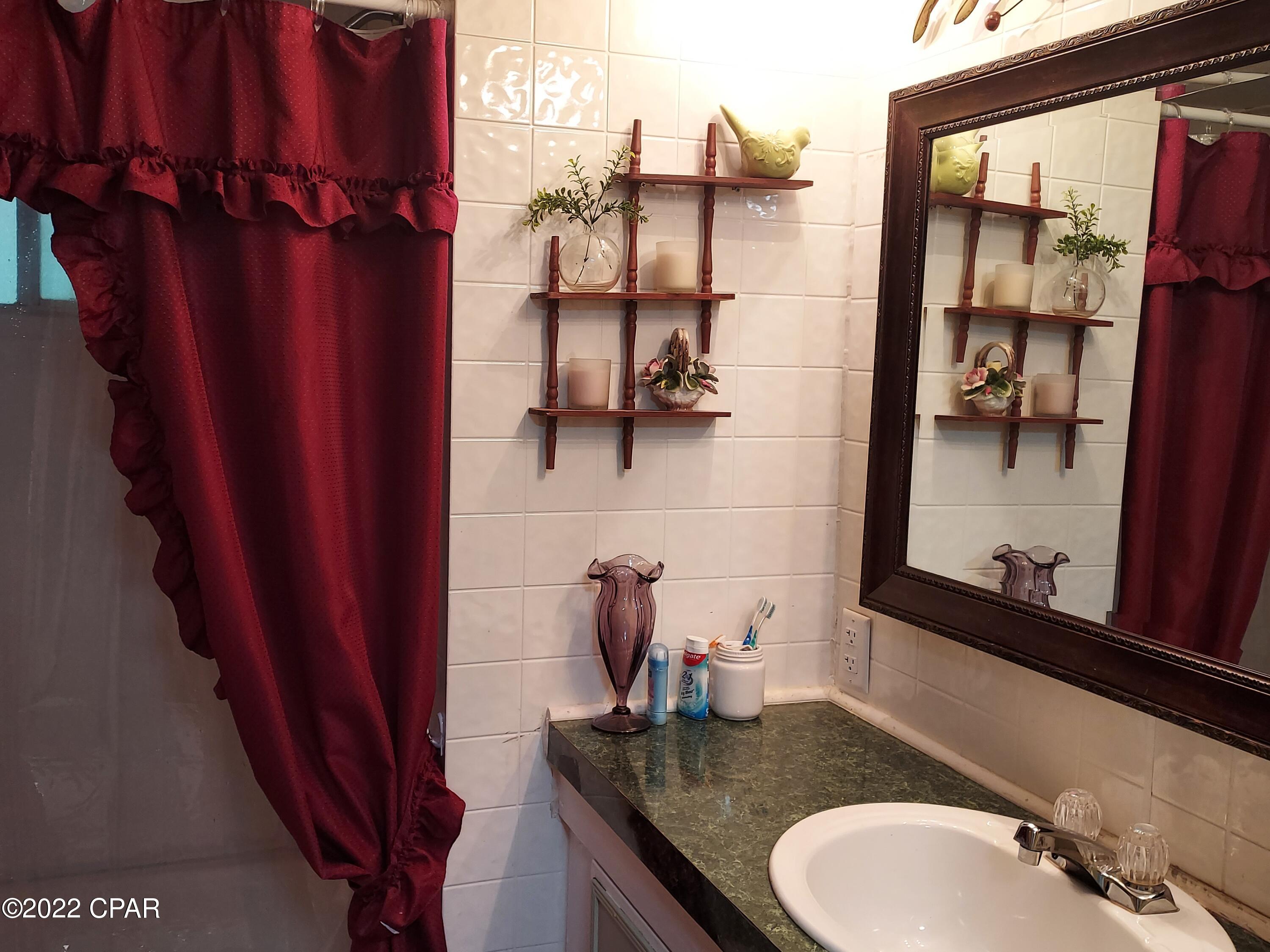 Lucas Lake Int Lots - Residential