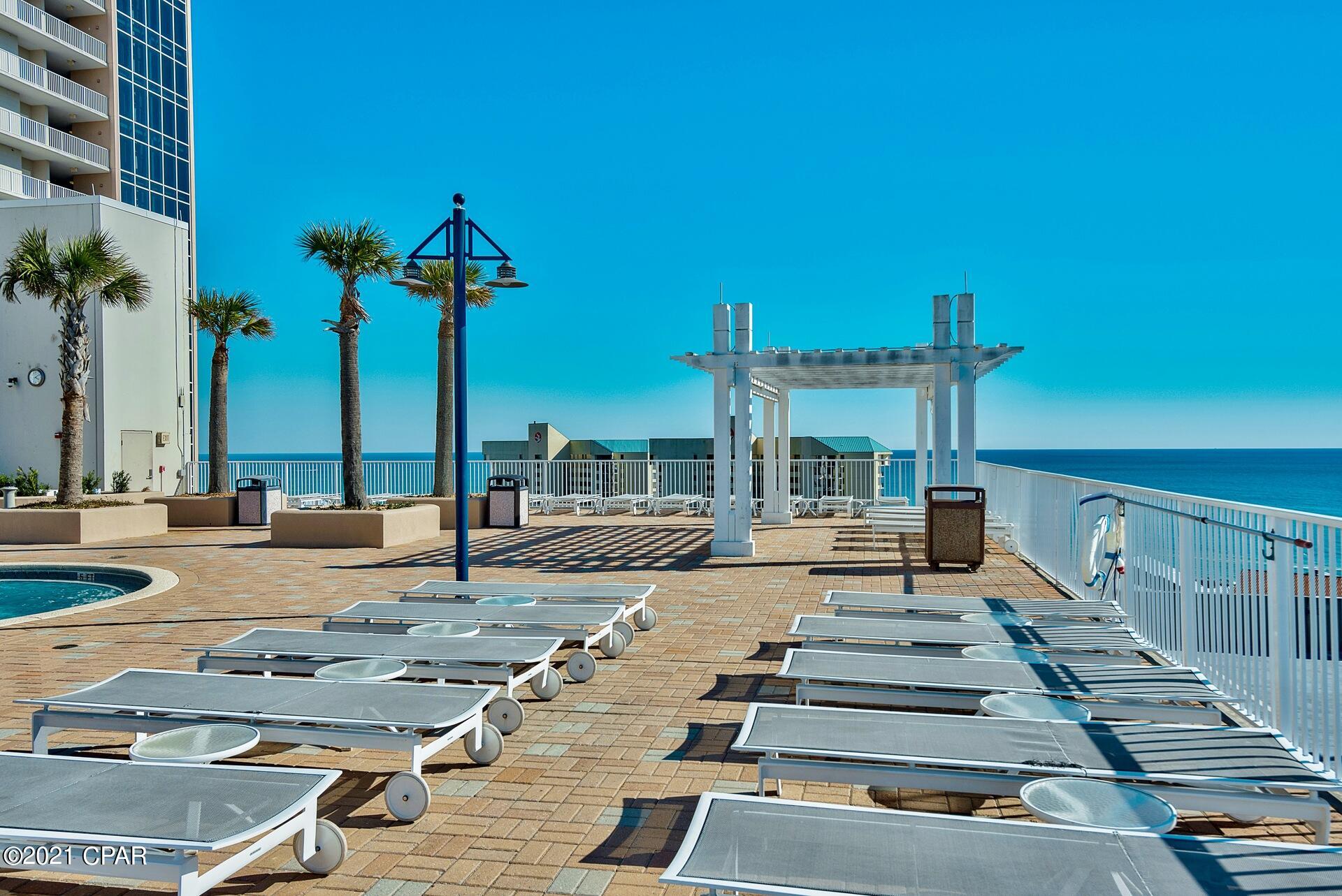 Laketown Wharf - Commercial Sale