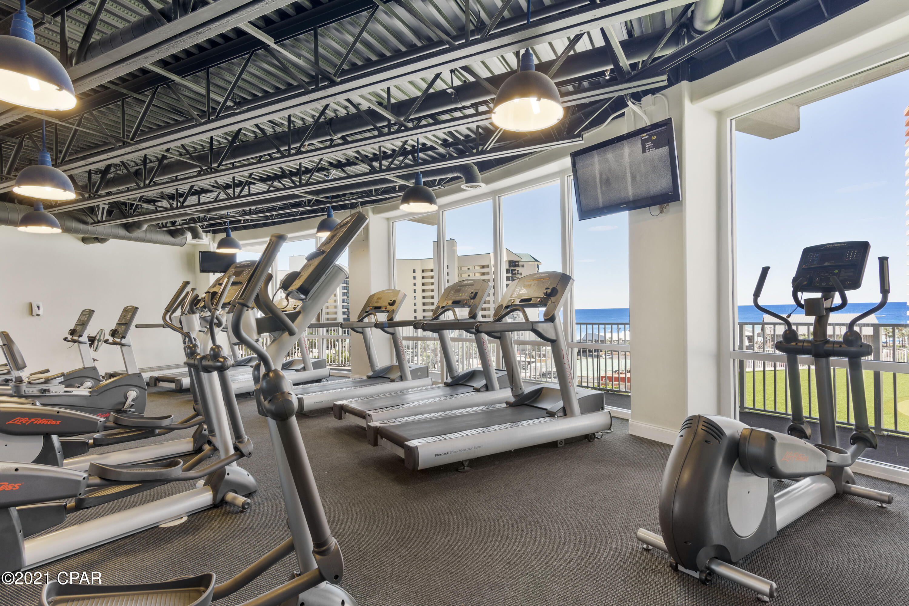 Laketown Wharf - Commercial Sale