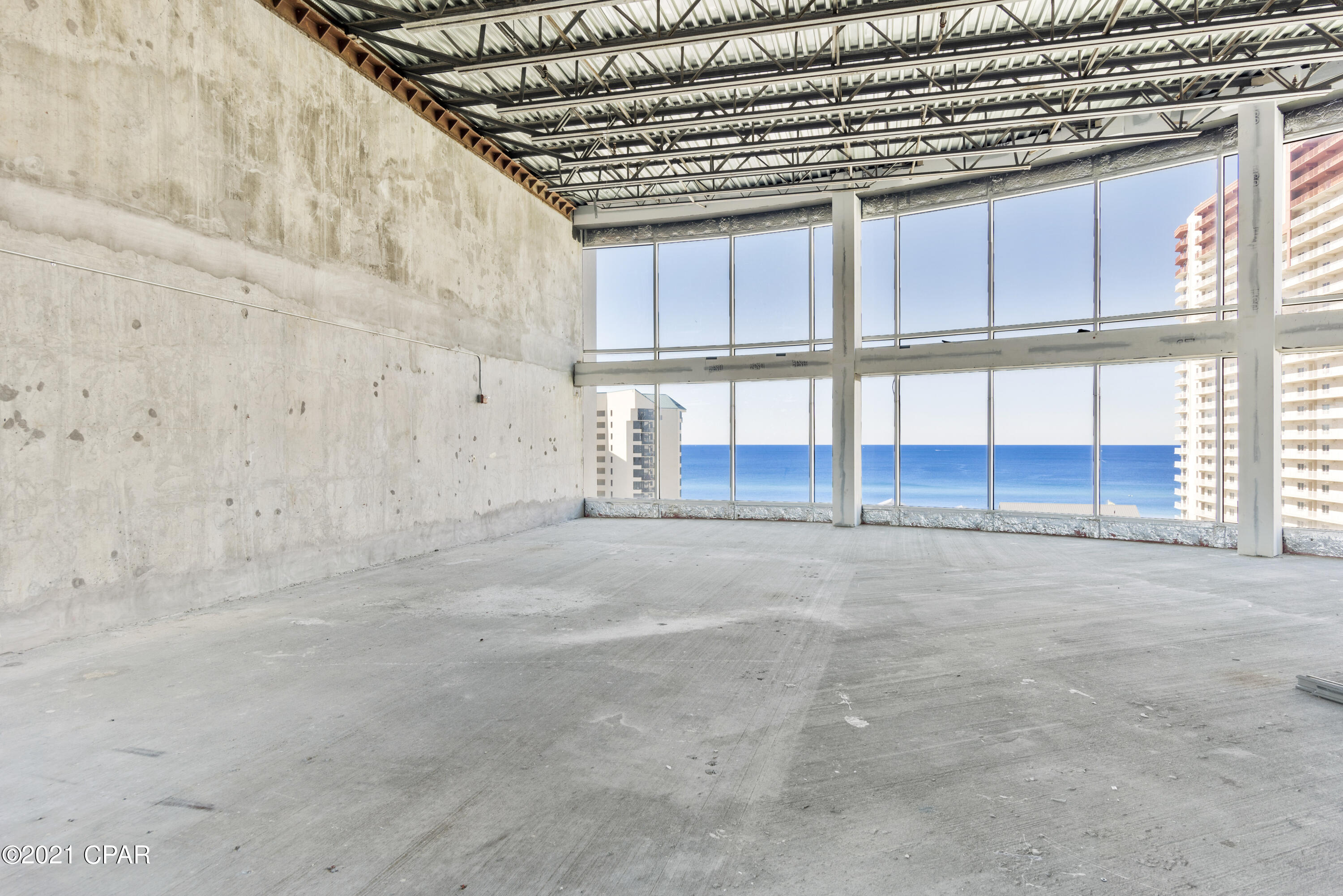 Laketown Wharf - Commercial Sale