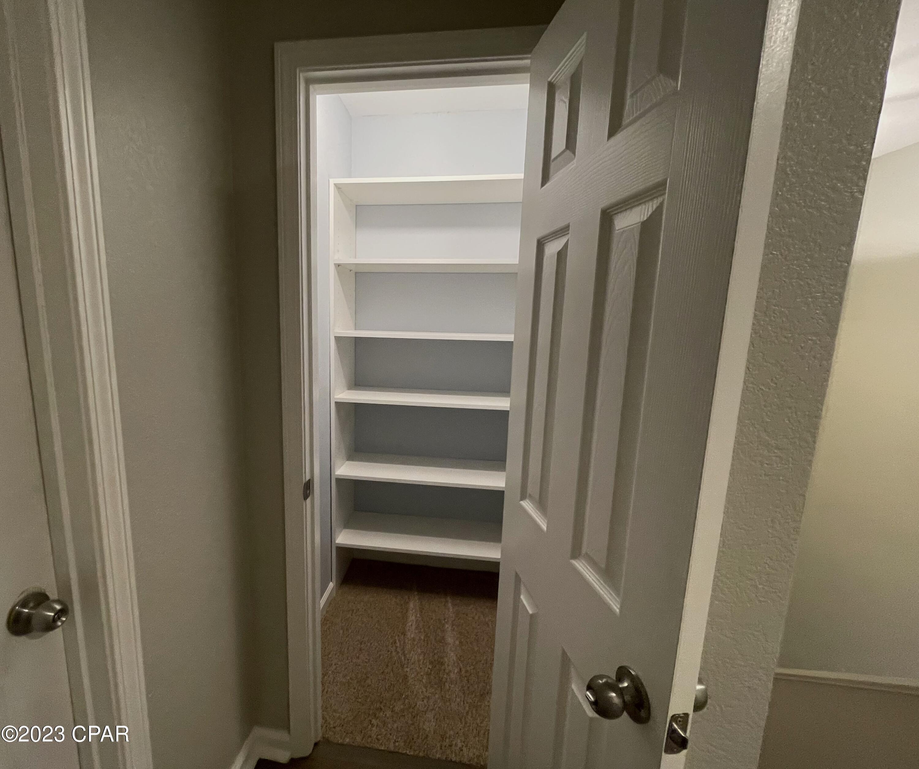 Venetian Villa - Residential Lease