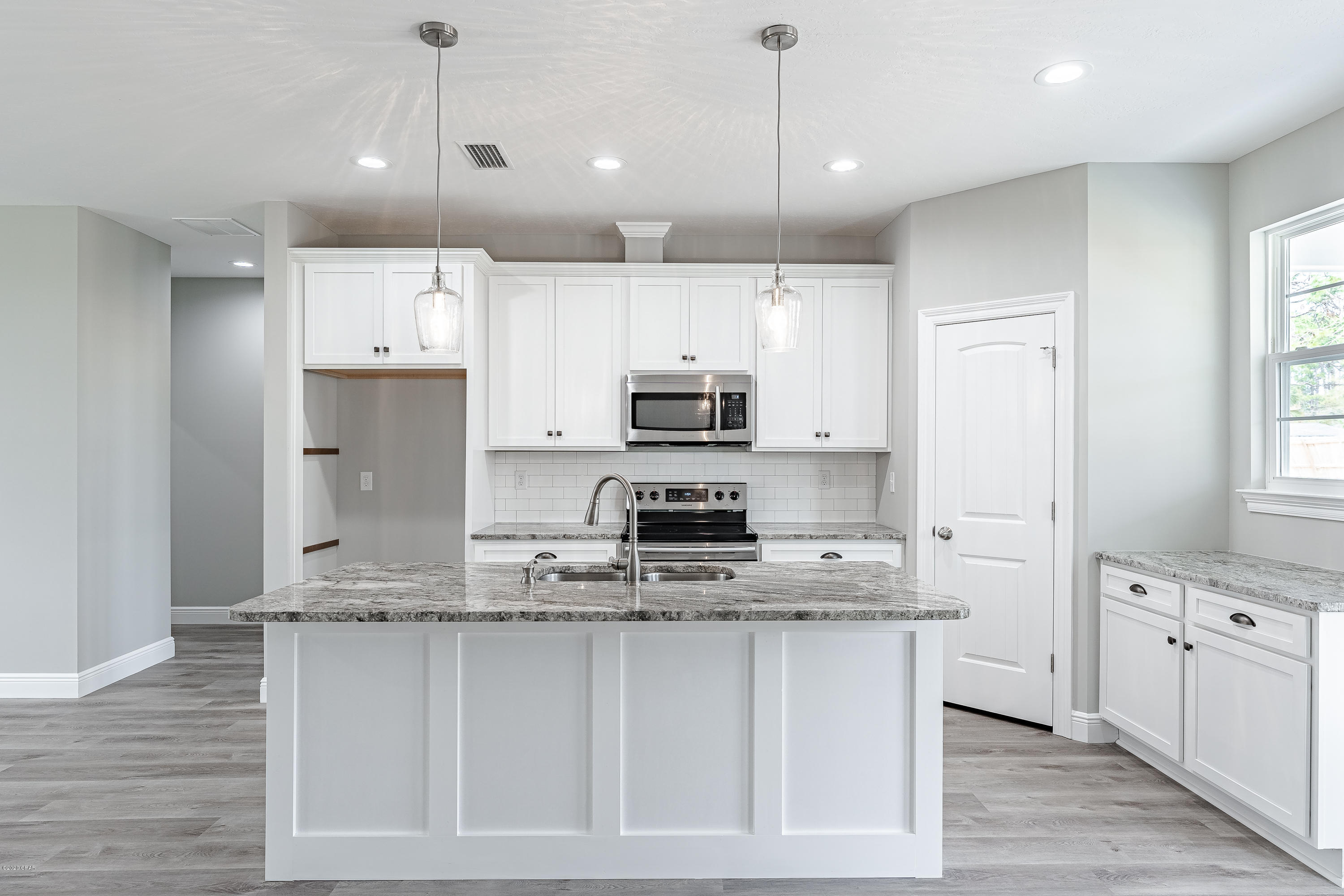 Pines 5th Add - Residential