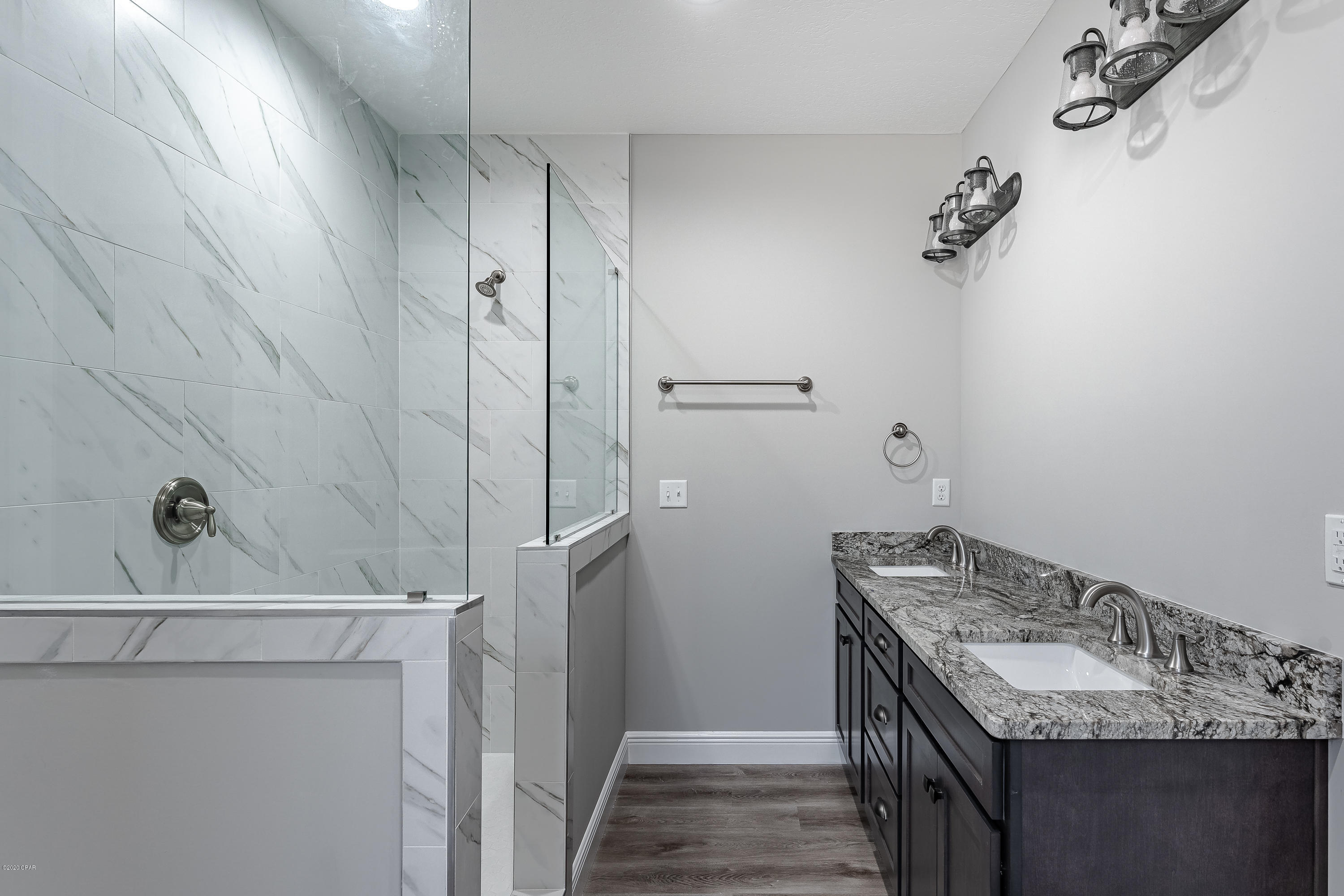 Pines 5th Add - Residential