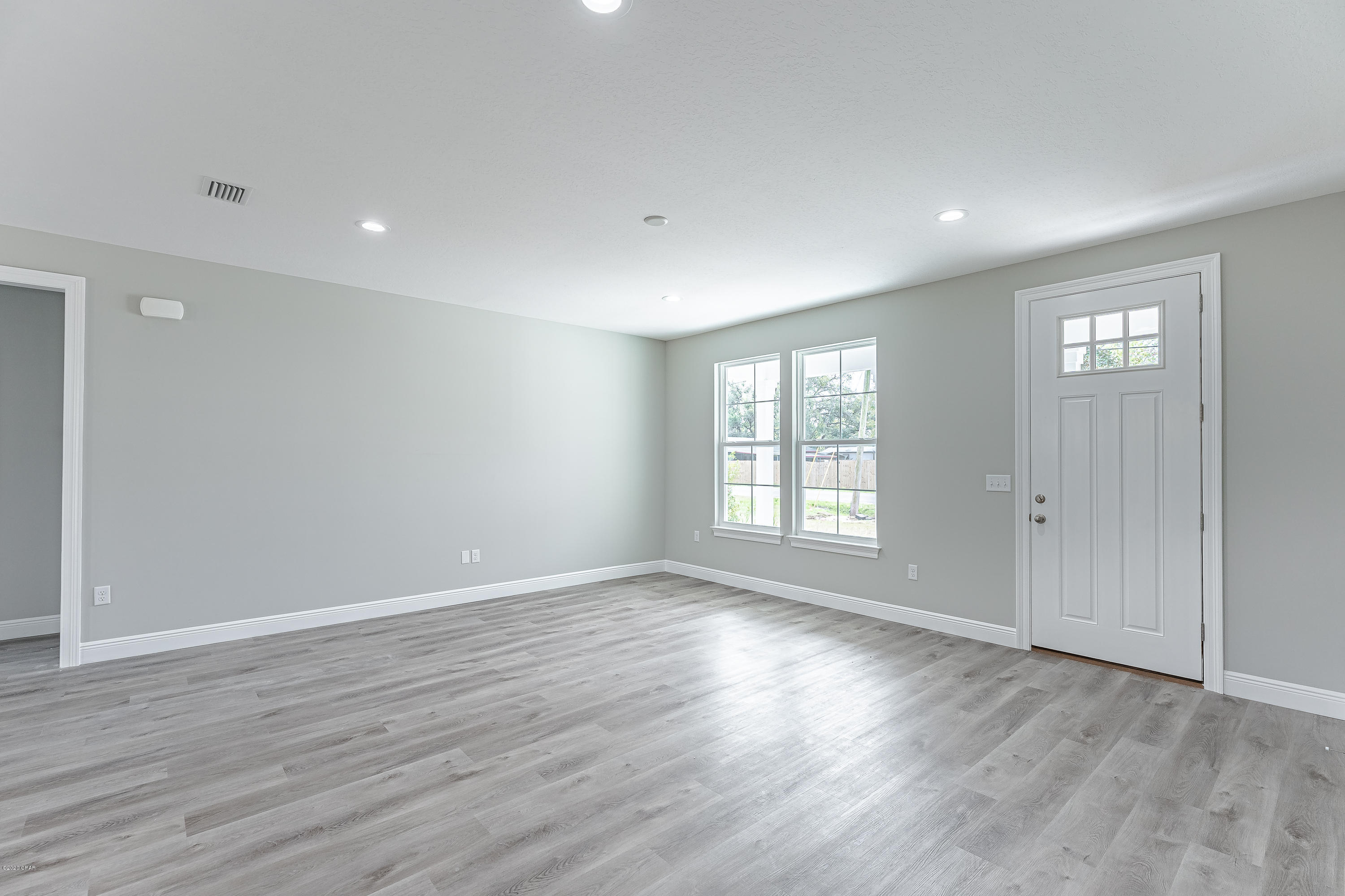 Pines 5th Add - Residential