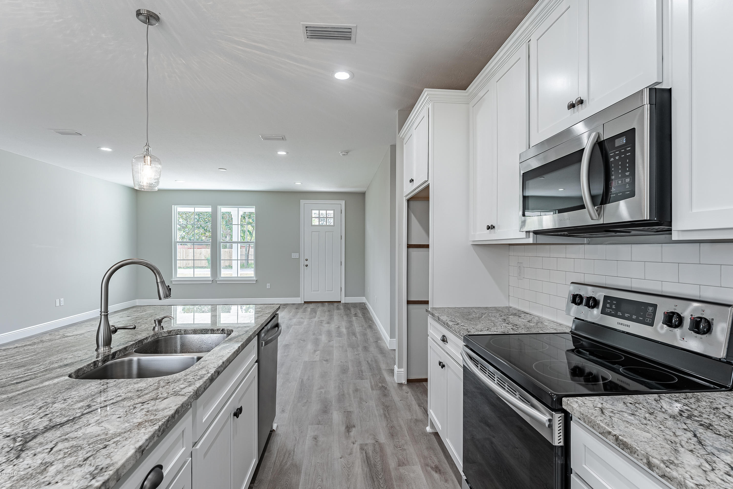 Pines 5th Add - Residential