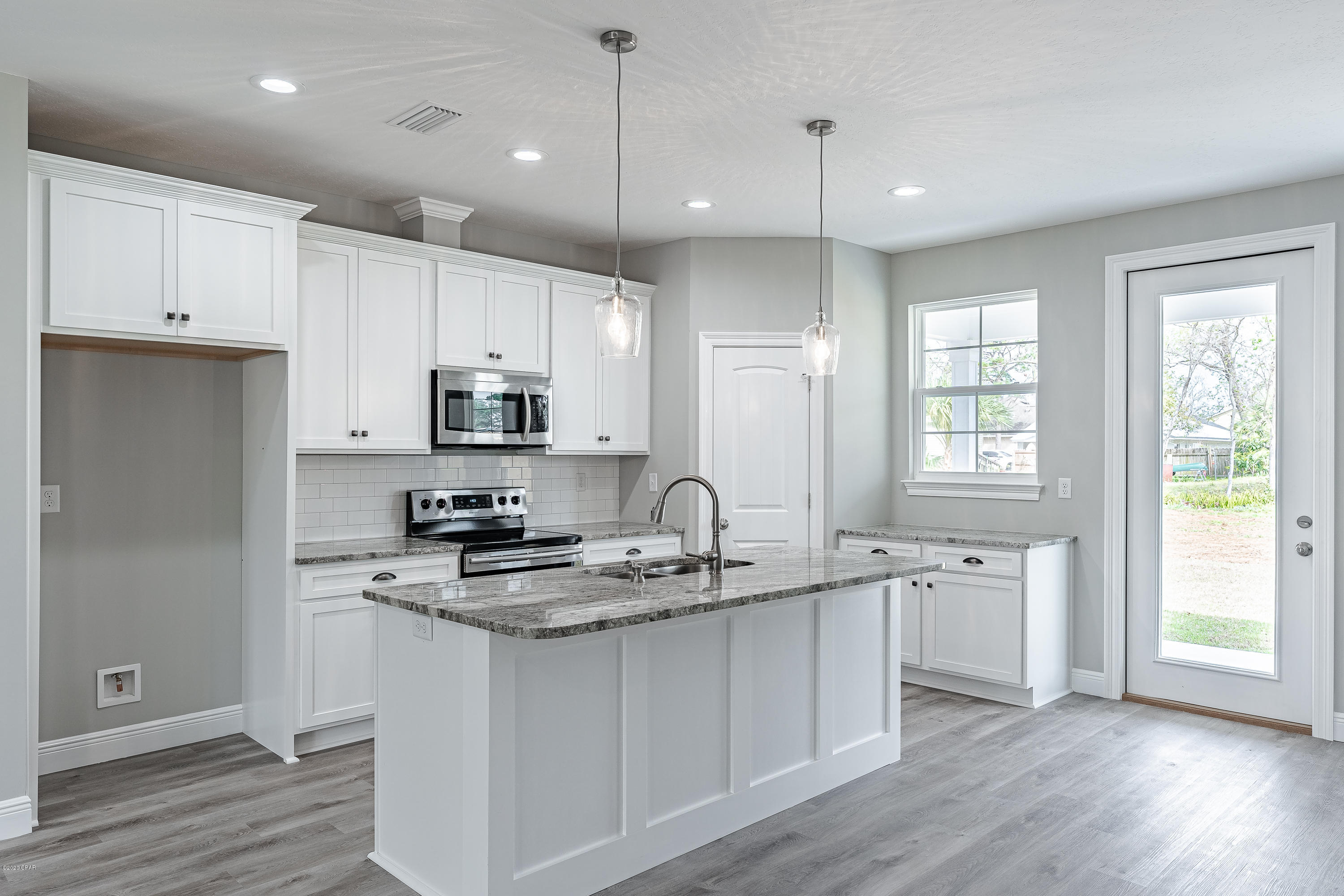 Pines 5th Add - Residential