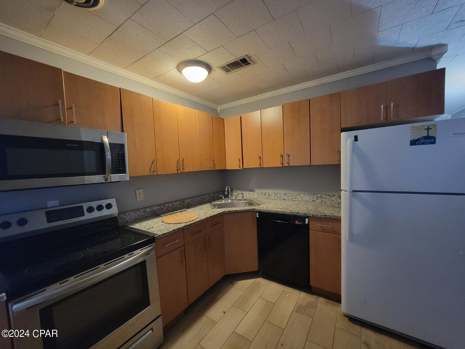 [No Recorded Subdiv] - Residential Lease