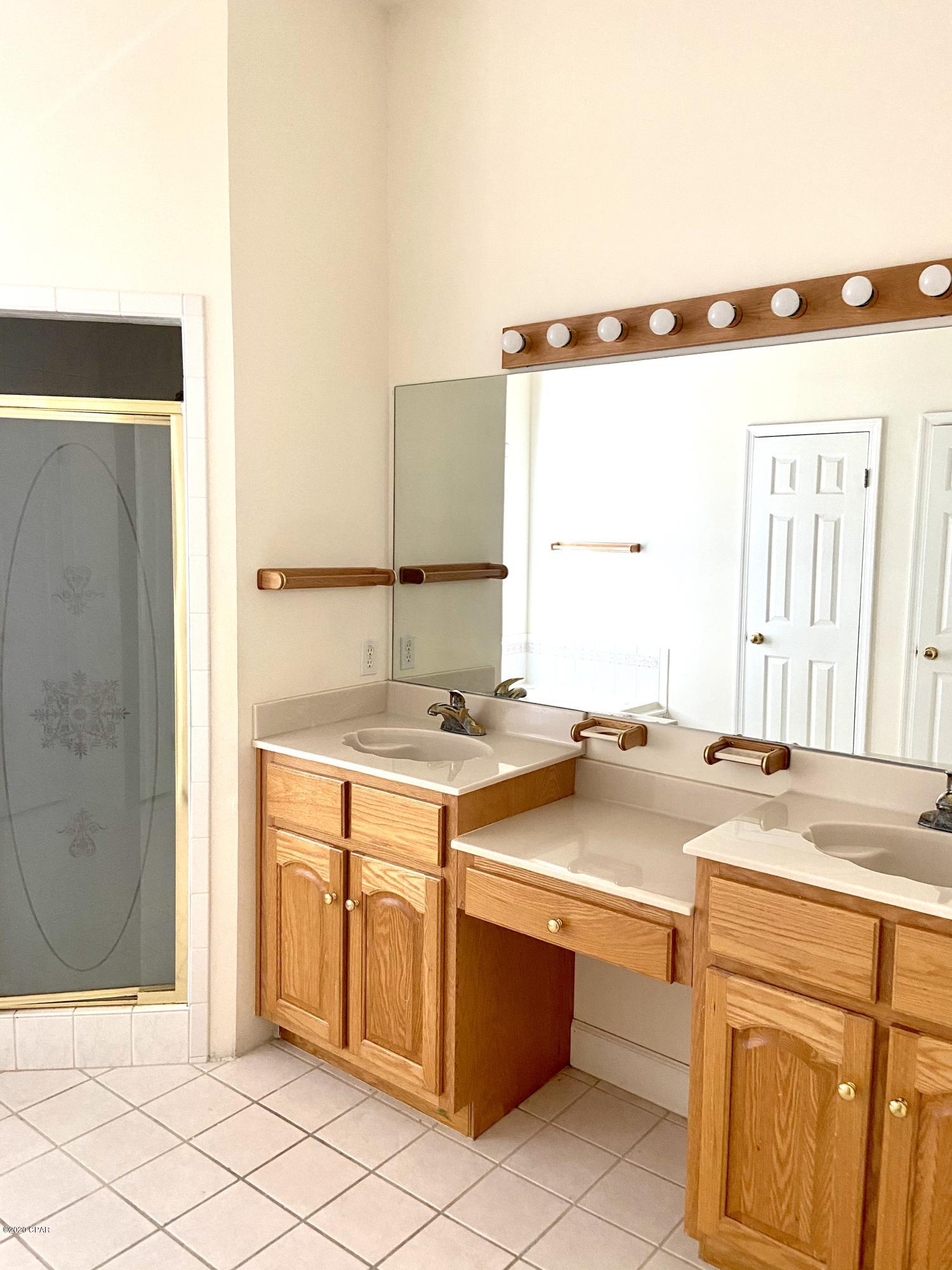 The Woods Phase 3 - Residential Lease