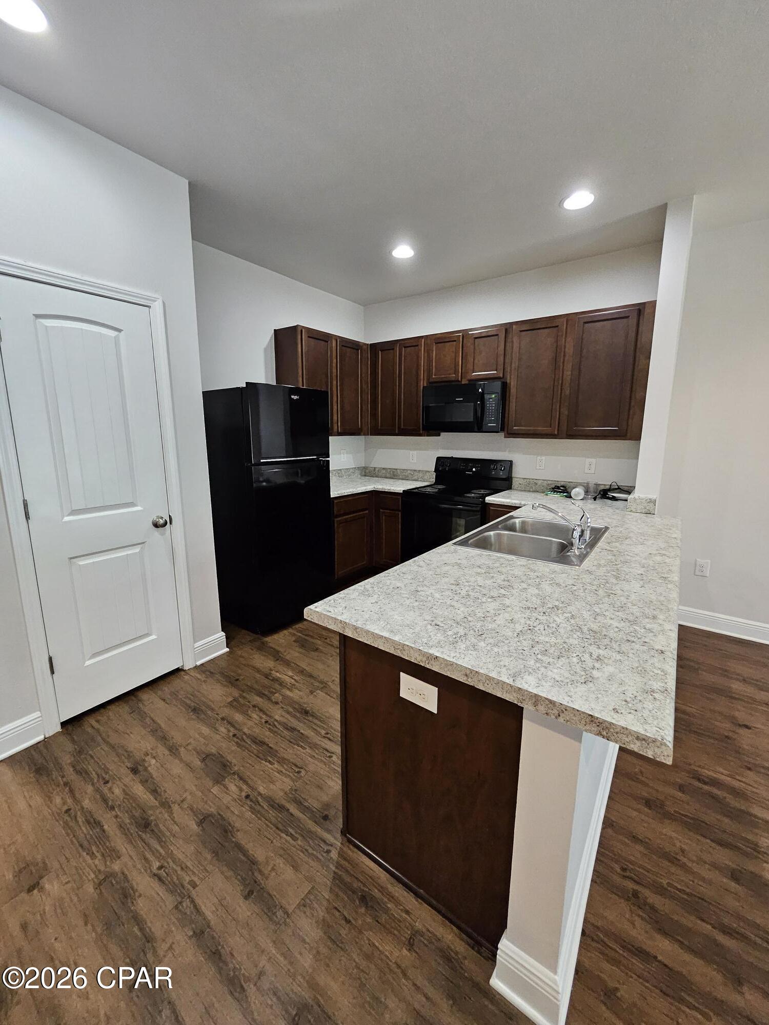 Sentinel Point - Residential