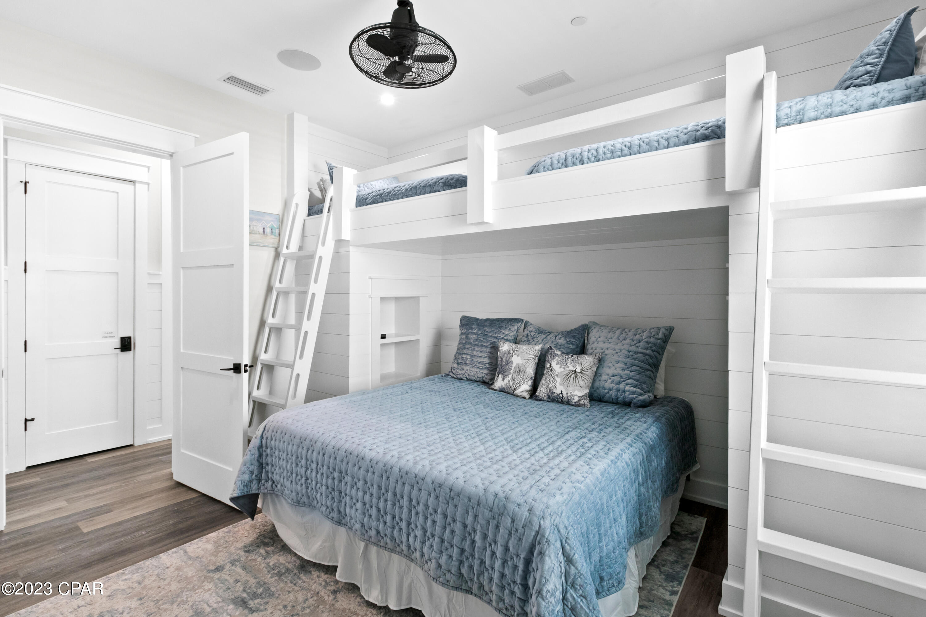 Bid-A-Wee Beach 1st Add - Residential