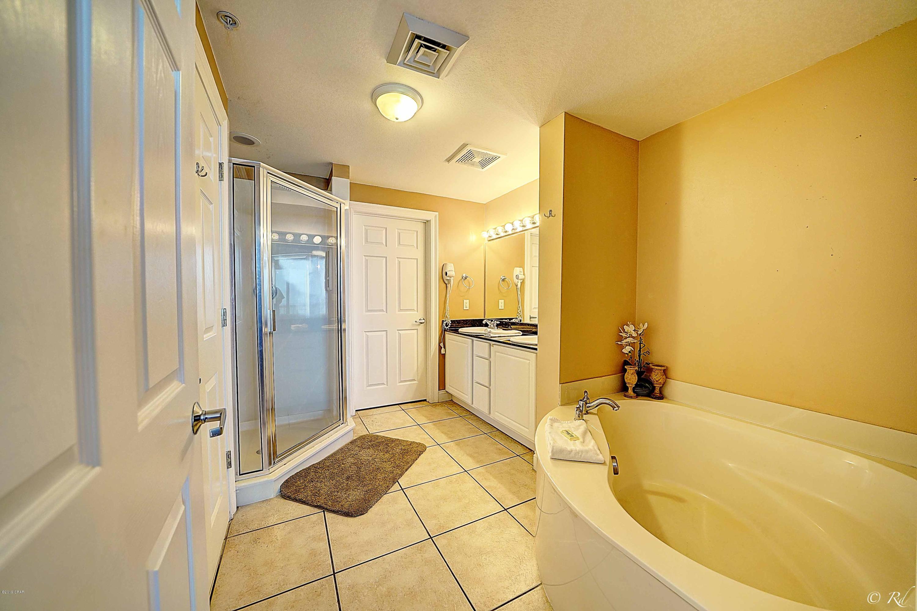 Calypso Towers II - Residential