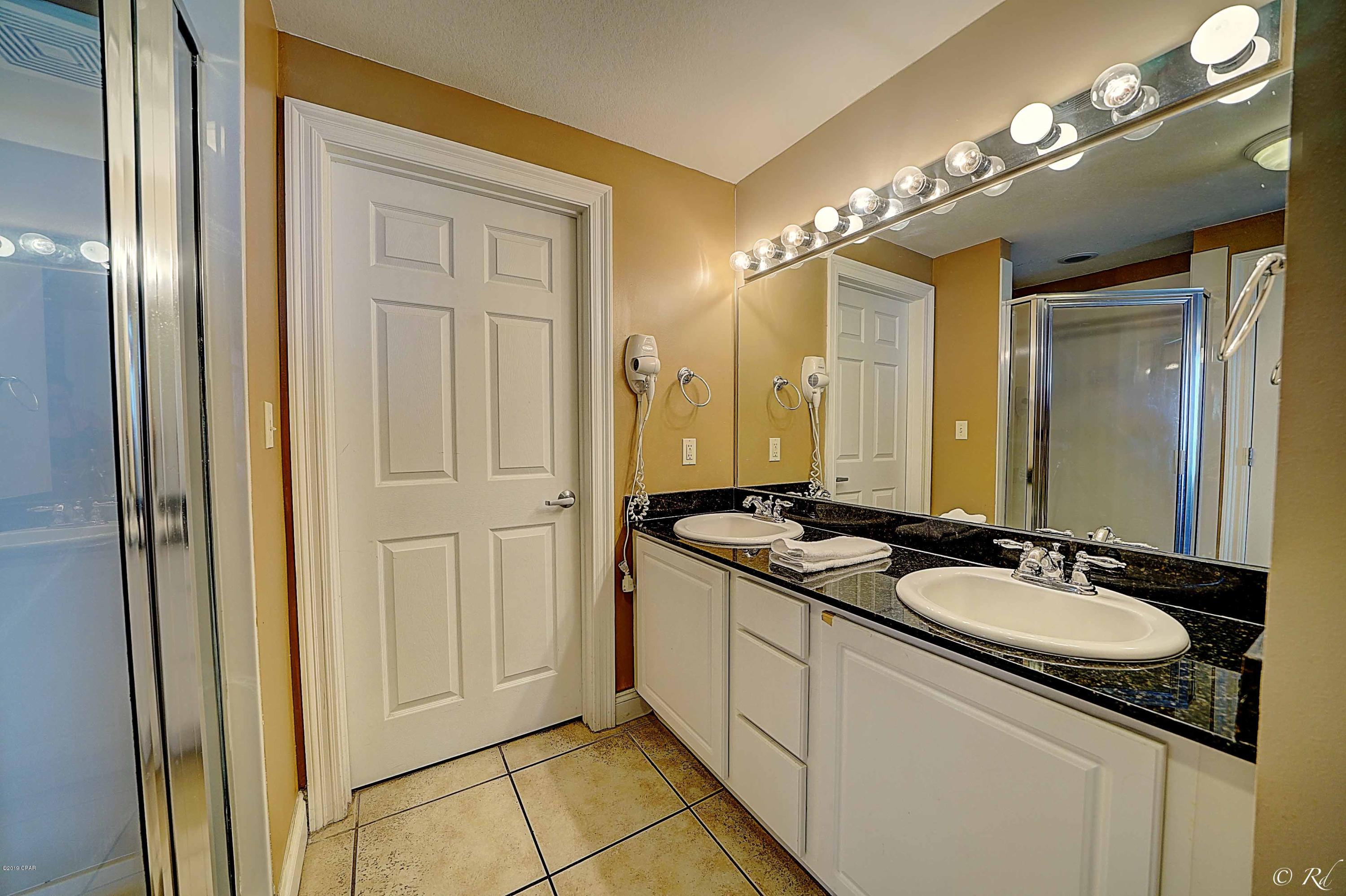 Calypso Towers II - Residential