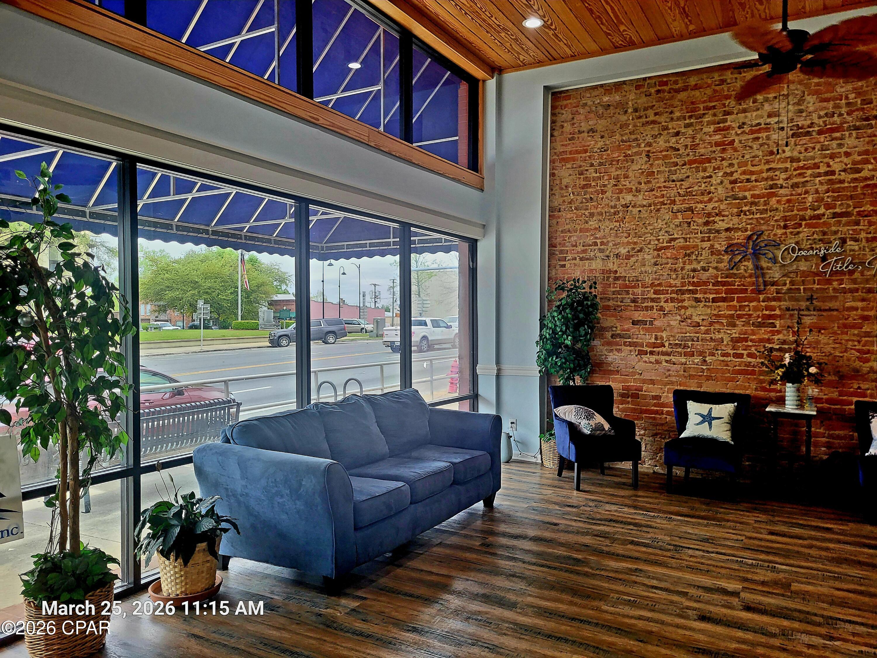 [No Recorded Subdiv] - Commercial Sale